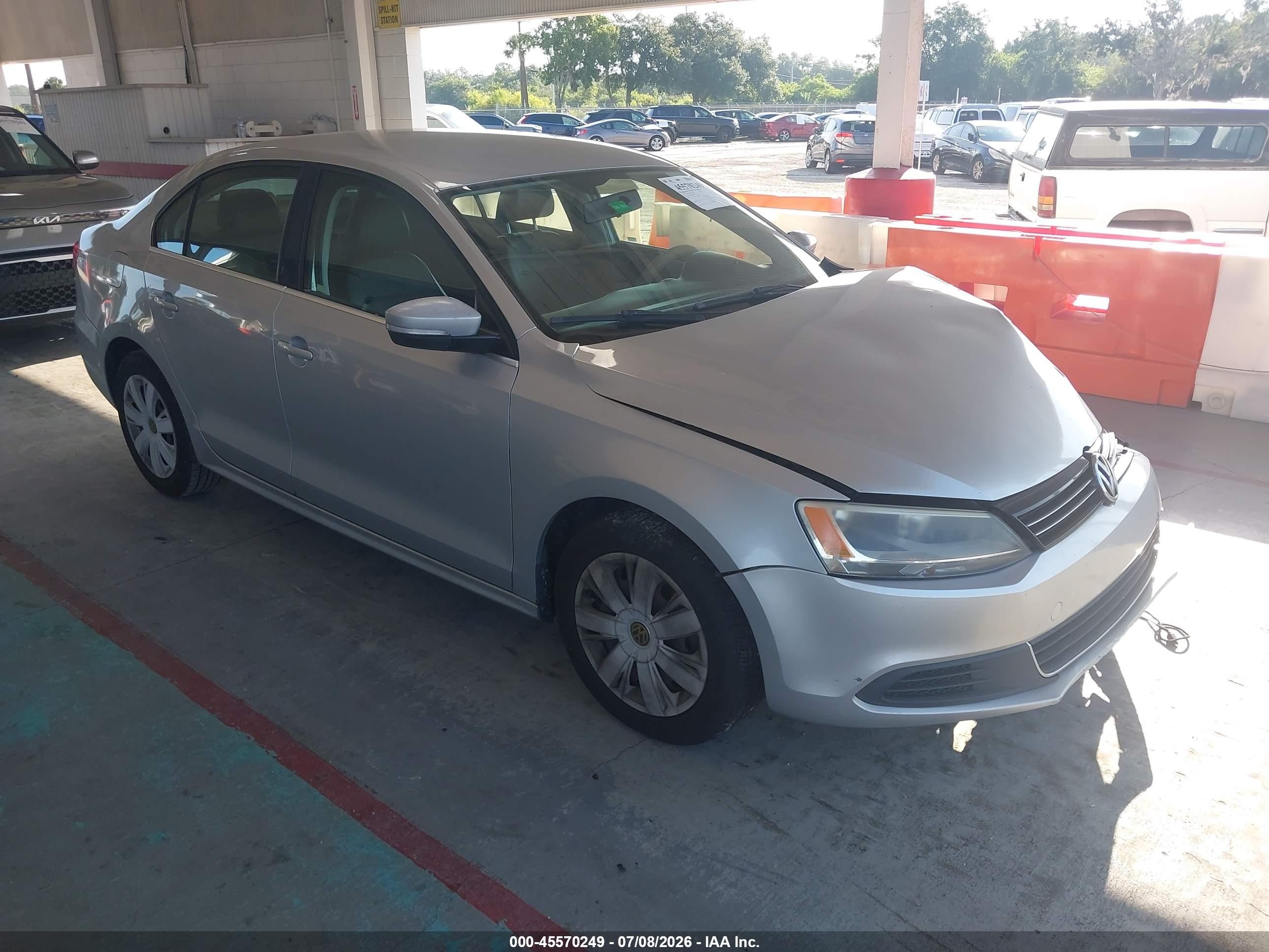2013 Volkswagen Jetta 2.5l Se Silver vin: 3VWDP7AJ1DM214766