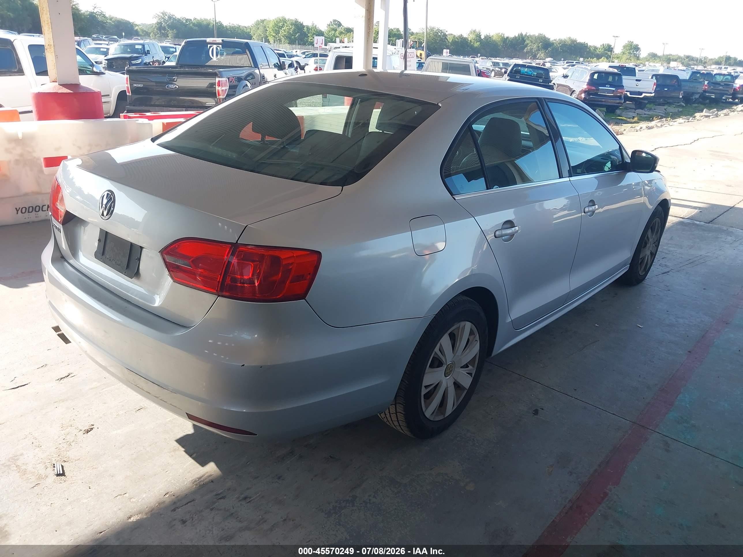 2013 Volkswagen Jetta 2.5l Se Серебряный vin: 3VWDP7AJ1DM214766