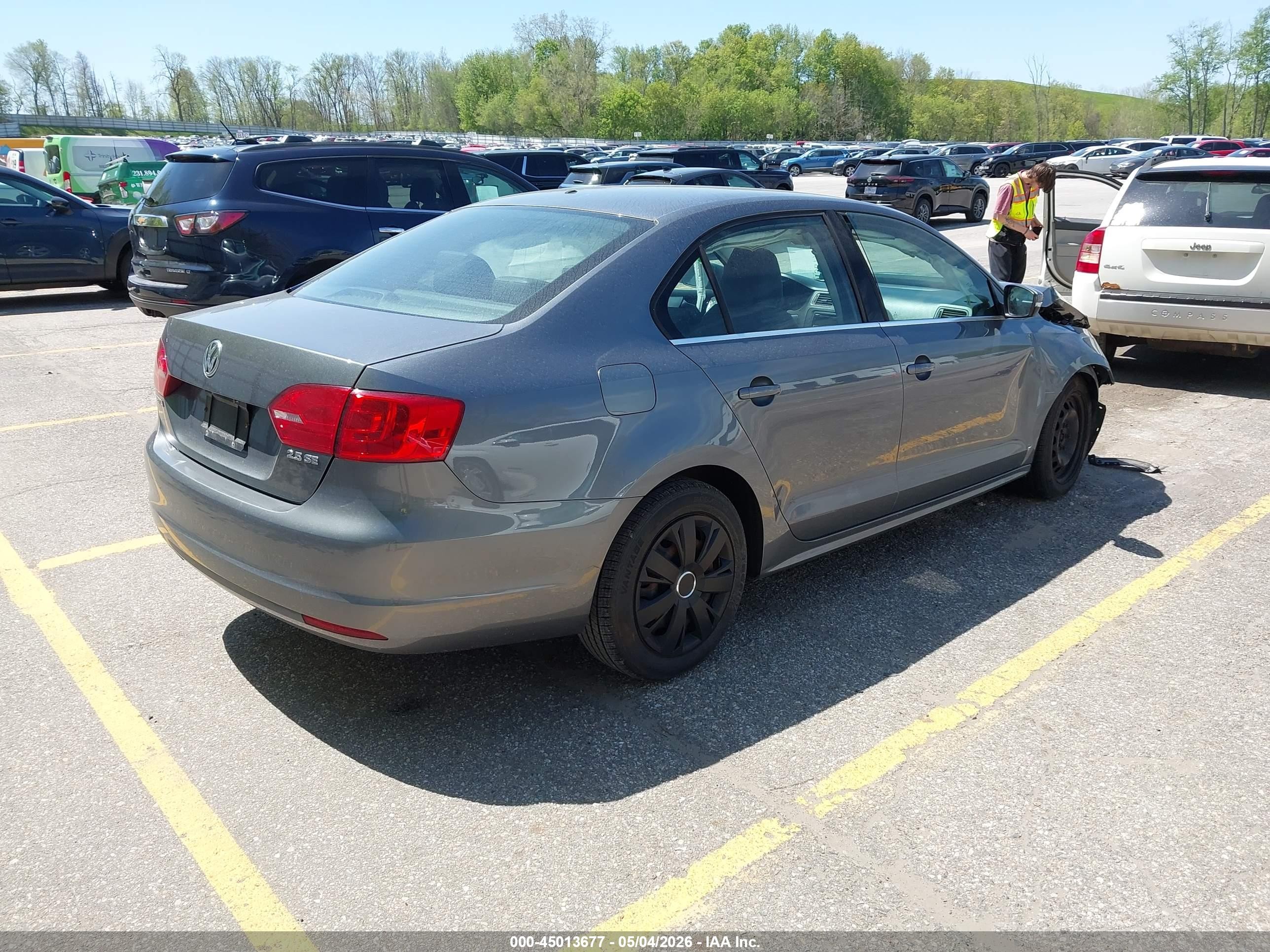 2013 Volkswagen Jetta 2.5l Se Silver vin: 3VWDP7AJ1DM306816