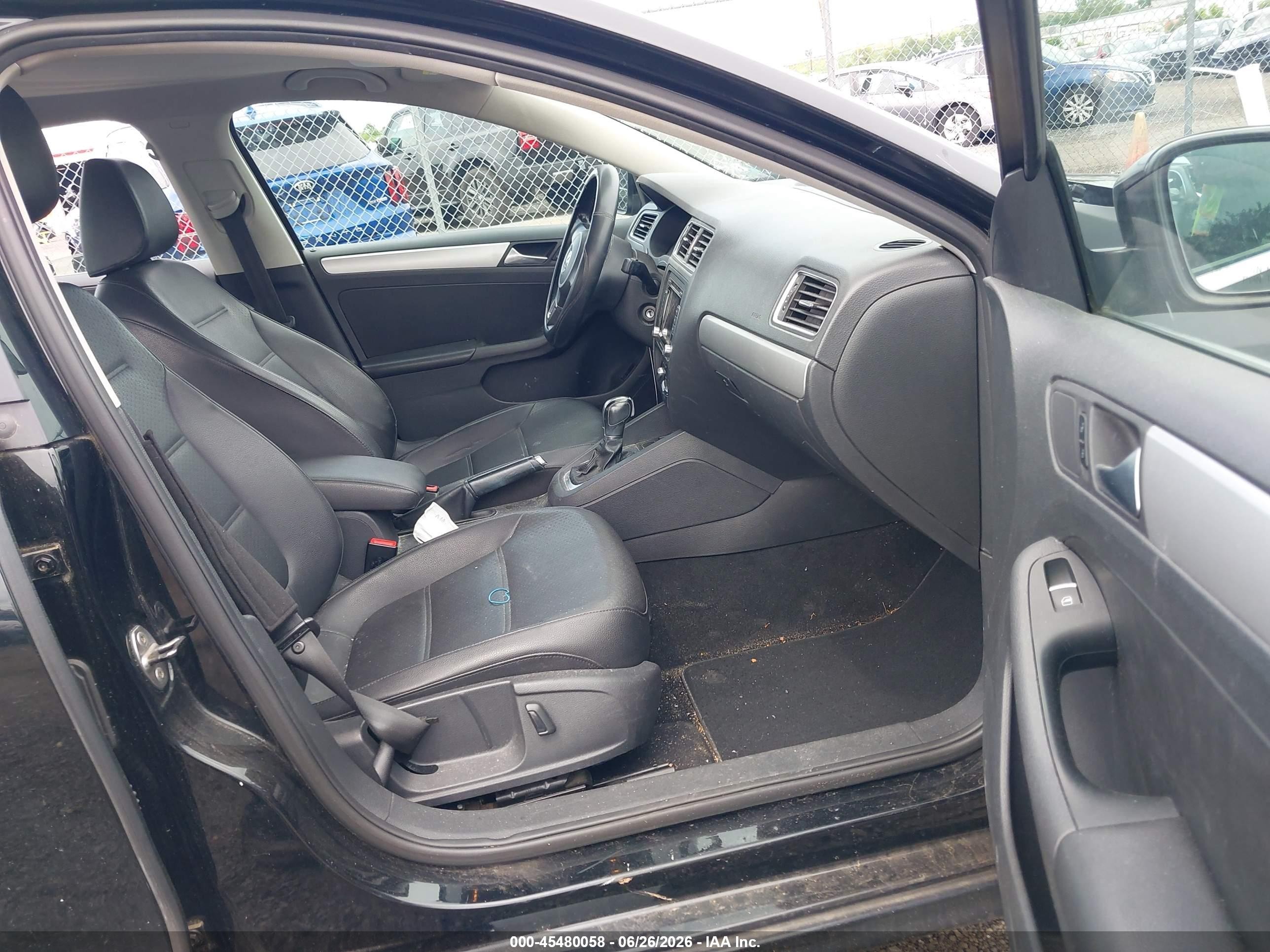 2013 Volkswagen Jetta 2.5l Se Black vin: 3VWDP7AJ1DM387218
