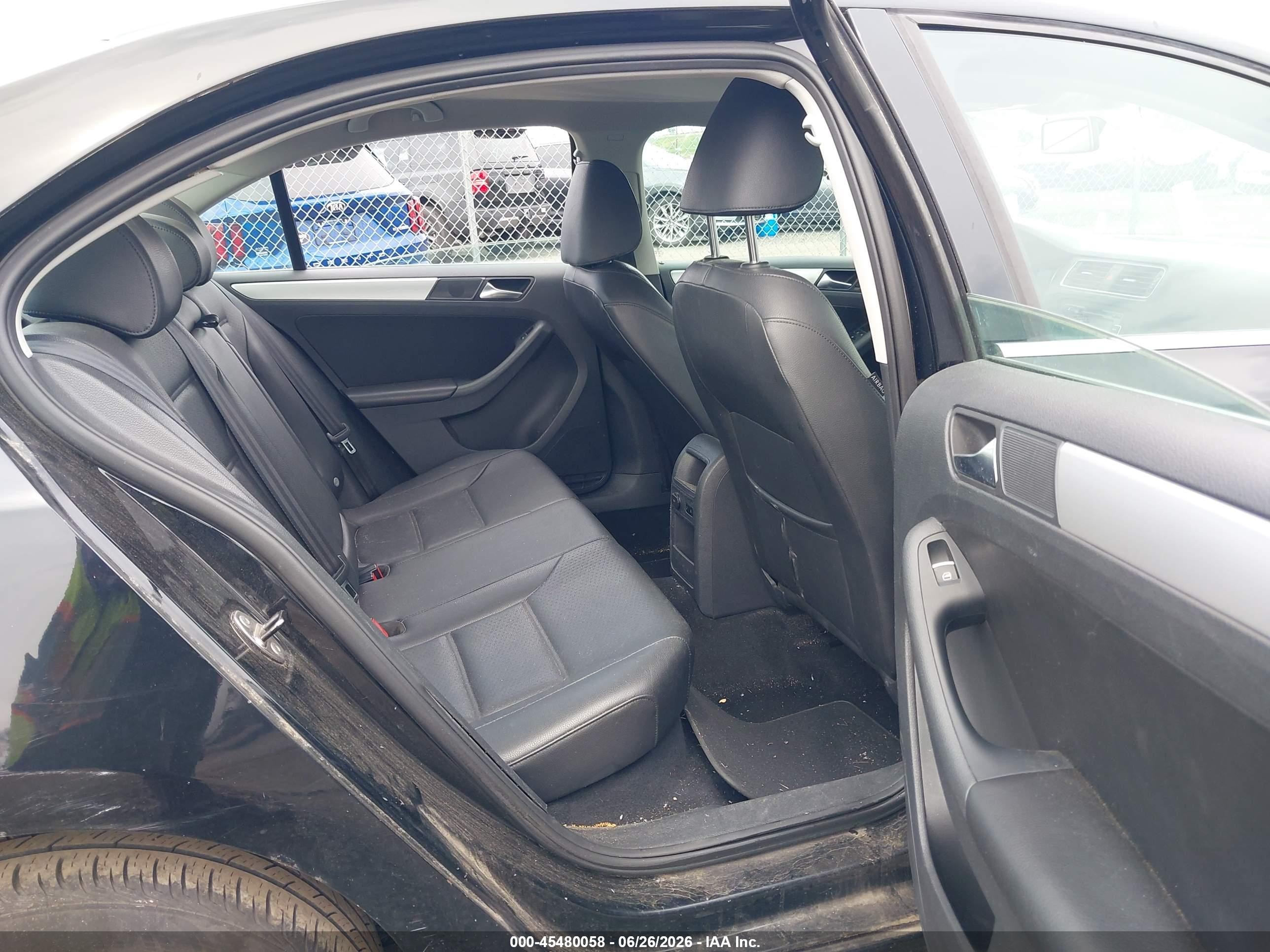 2013 Volkswagen Jetta 2.5l Se Black vin: 3VWDP7AJ1DM387218