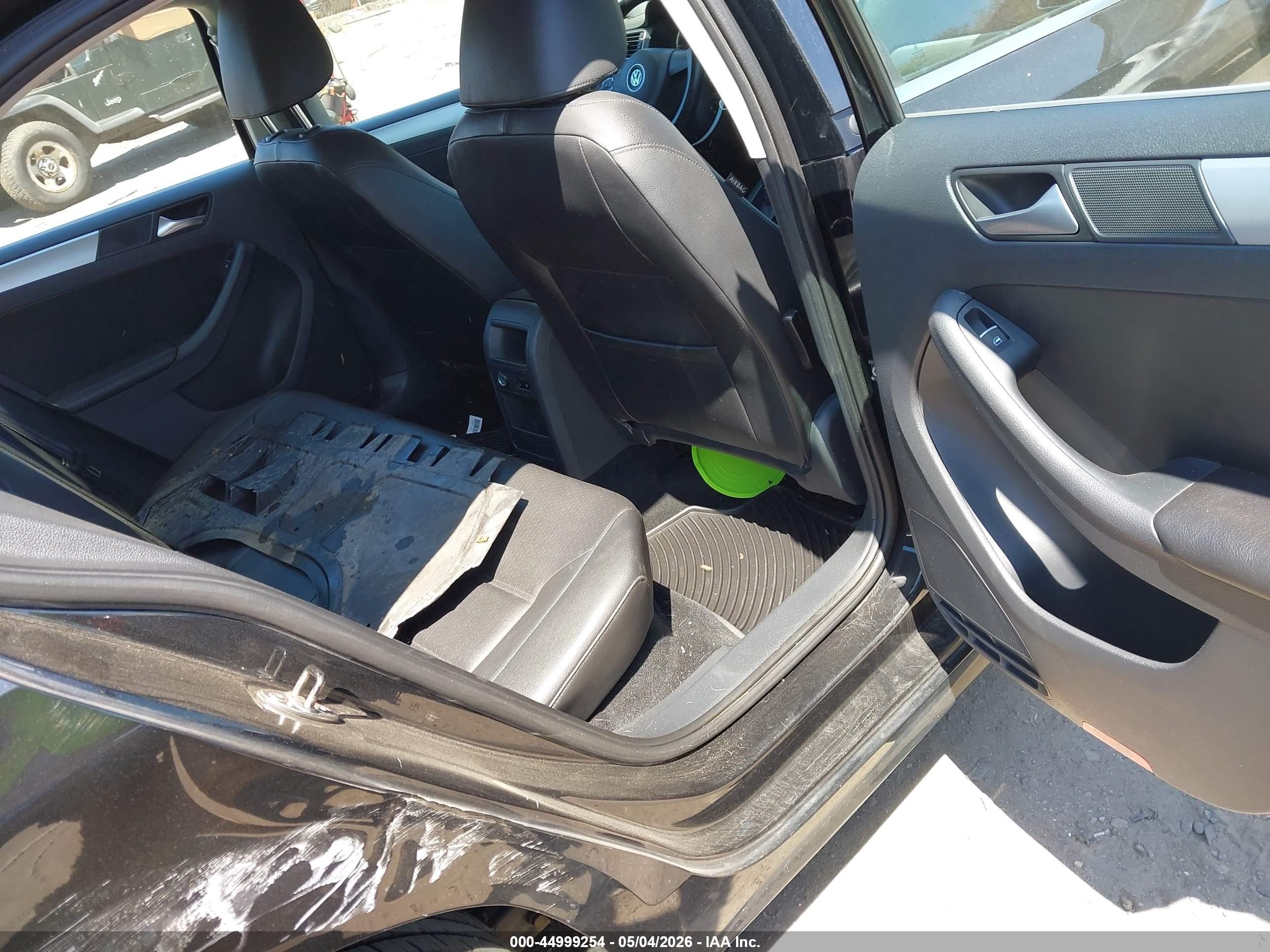 2013 Volkswagen Jetta 2.5l Se Black vin: 3VWDP7AJ1DM430178