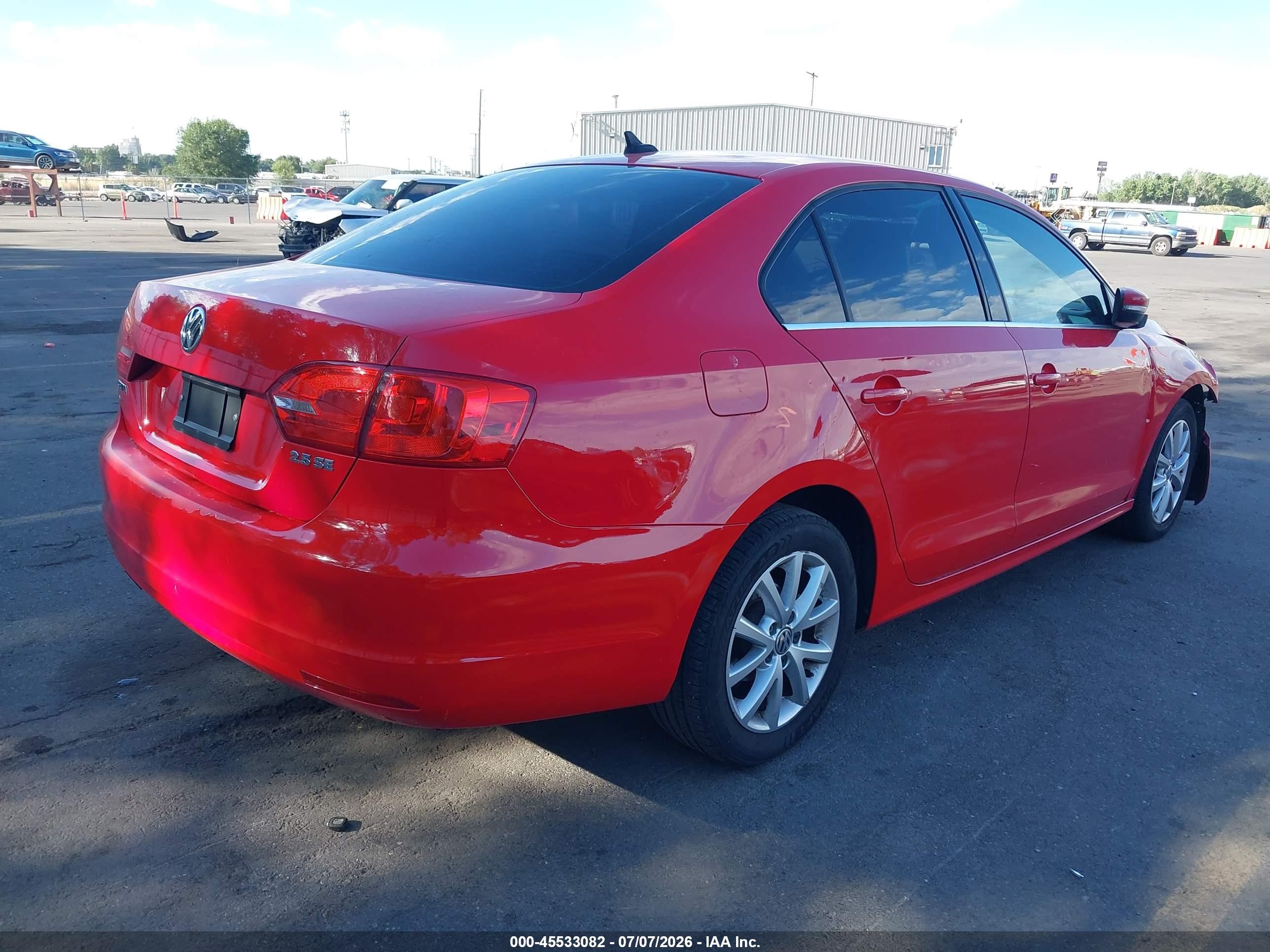 2013 Volkswagen Jetta 2.5l Se Красный vin: 3VWDP7AJ1DM437129