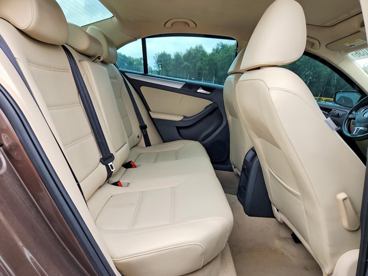 2013 Volkswagen Jetta Se Коричневый vin: 3VWDP7AJ1DM448289