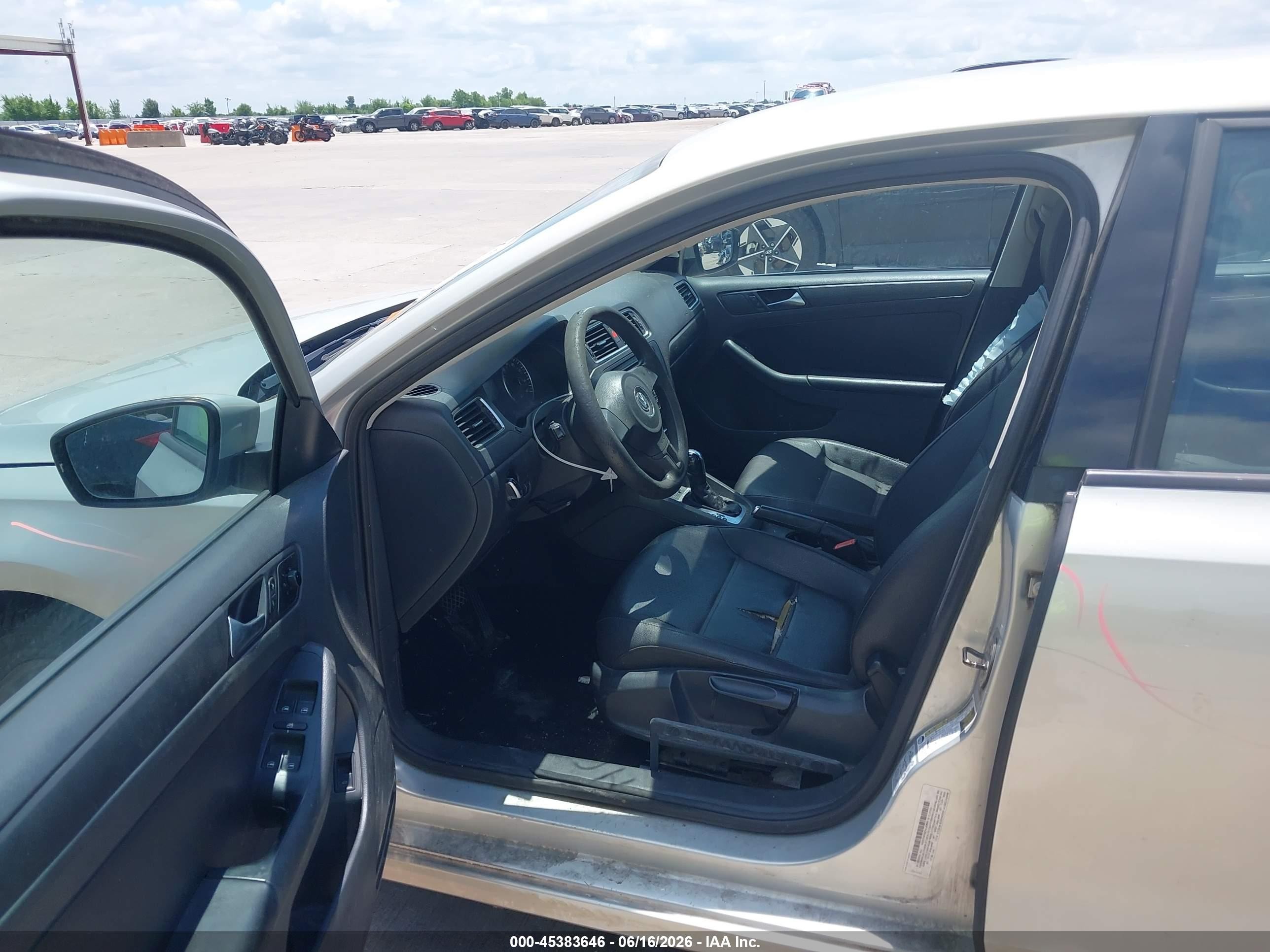 2012 Volkswagen Jetta 2.5l Se Silver vin: 3VWDP7AJ2CM023209
