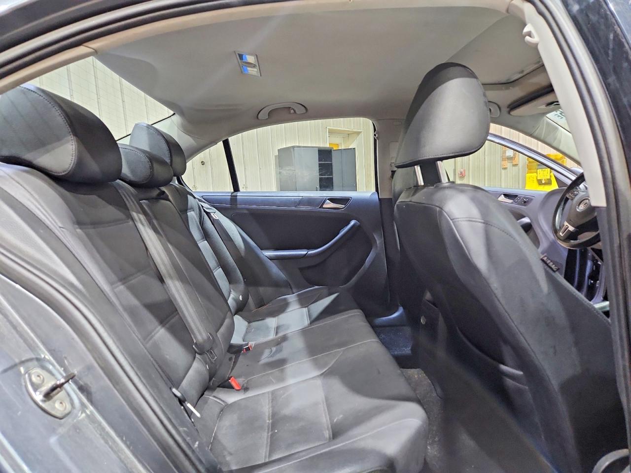 2012 Volkswagen Jetta Se Gray vin: 3VWDP7AJ2CM335482
