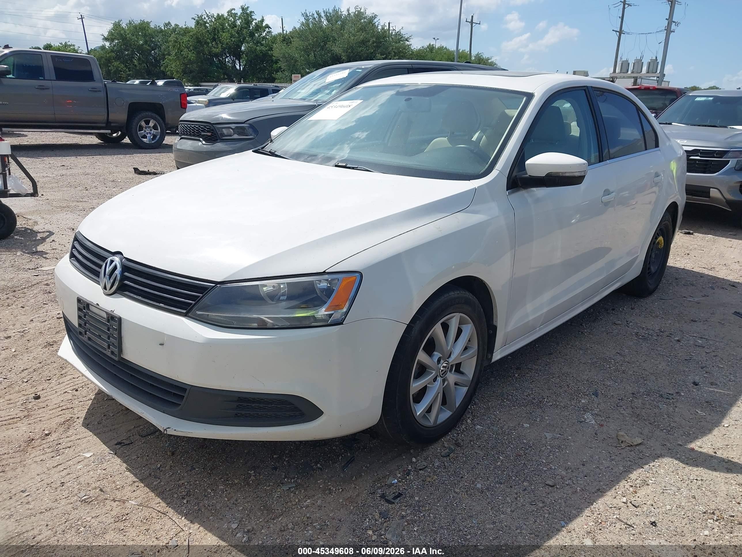 2012 Volkswagen Jetta 2.5l Se Белый vin: 3VWDP7AJ2CM396623