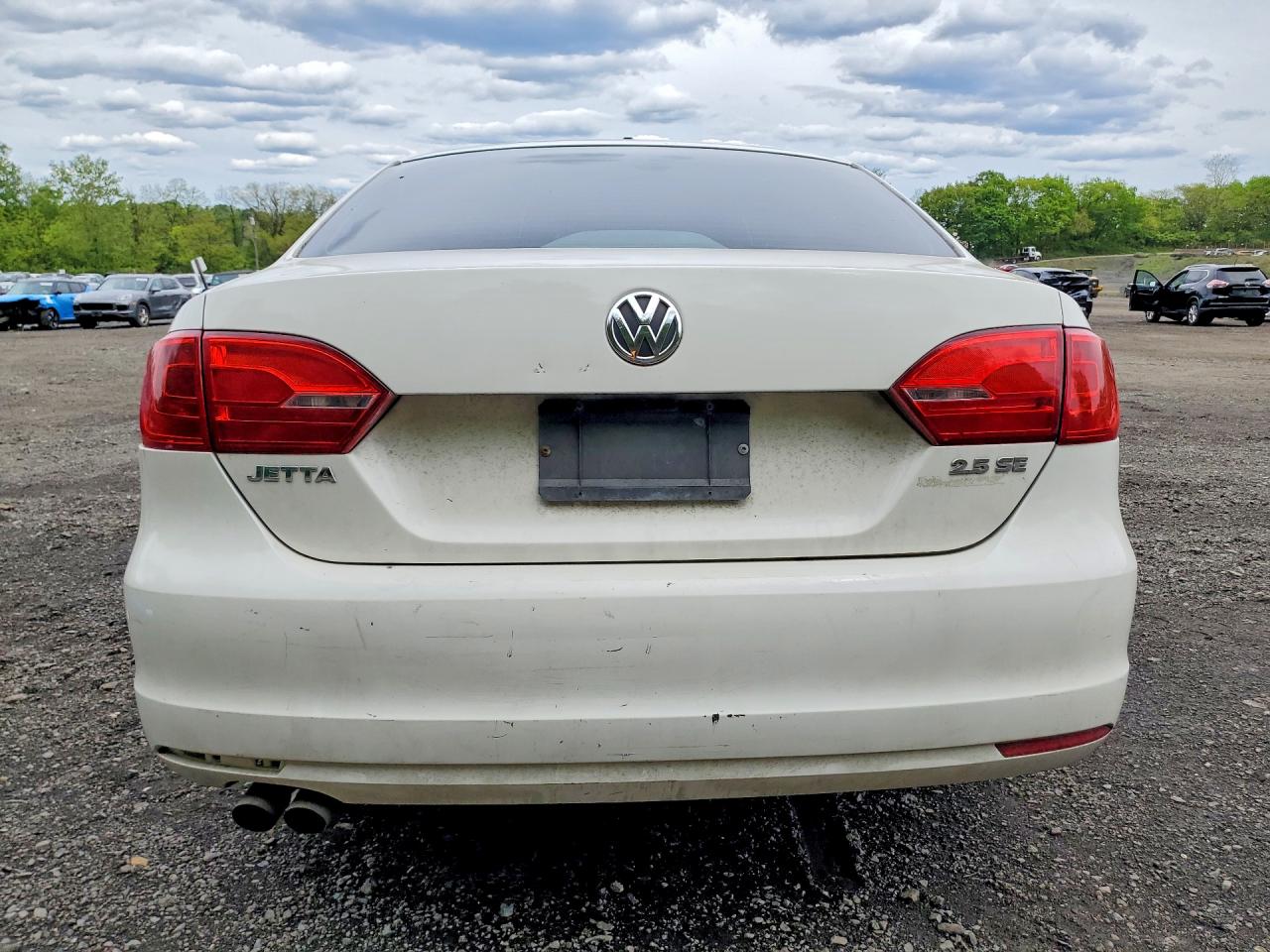 2013 Volkswagen Jetta Se White vin: 3VWDP7AJ2DM214260