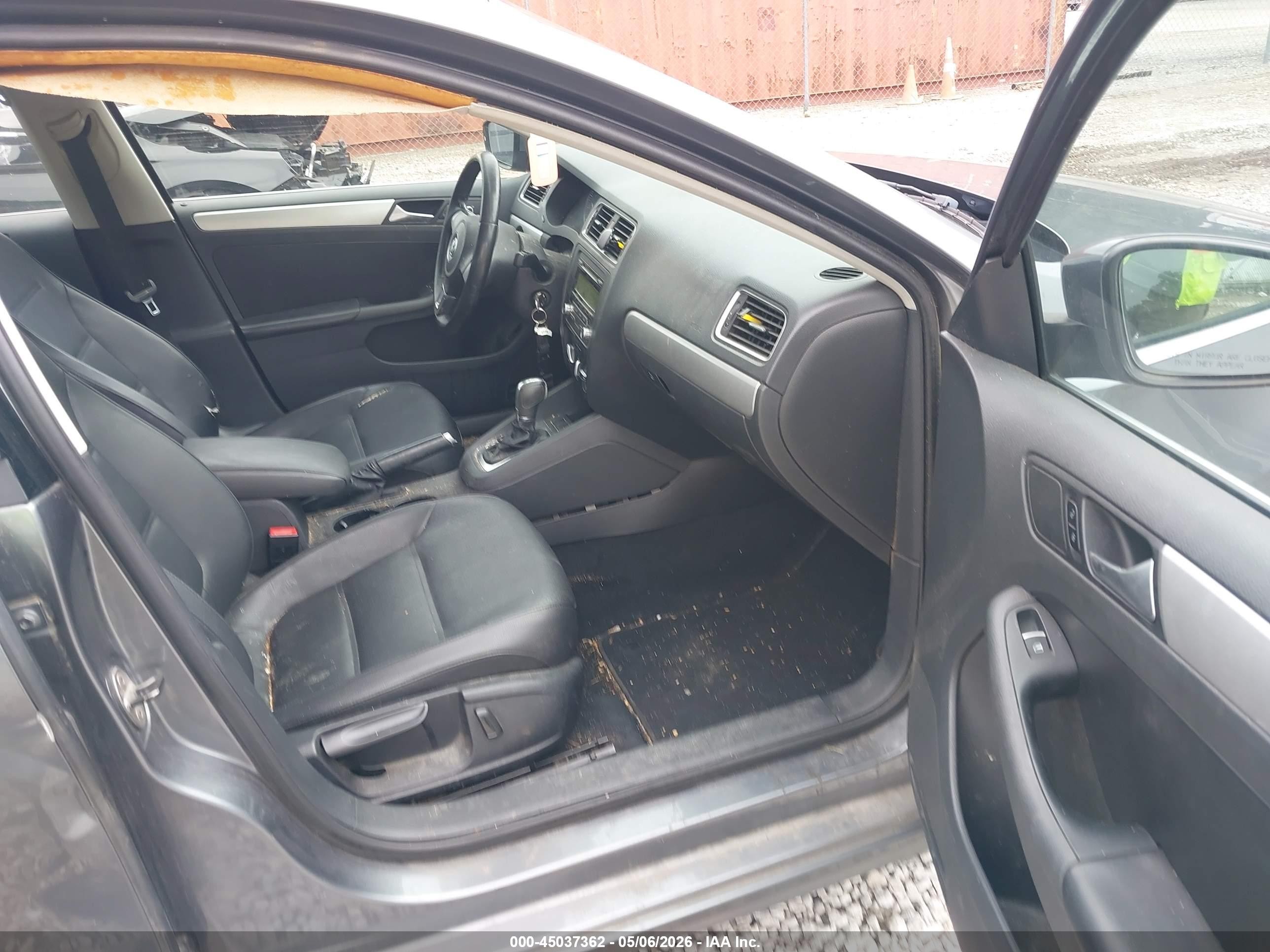 2013 Volkswagen Jetta 2.5l Se Blue vin: 3VWDP7AJ2DM214761