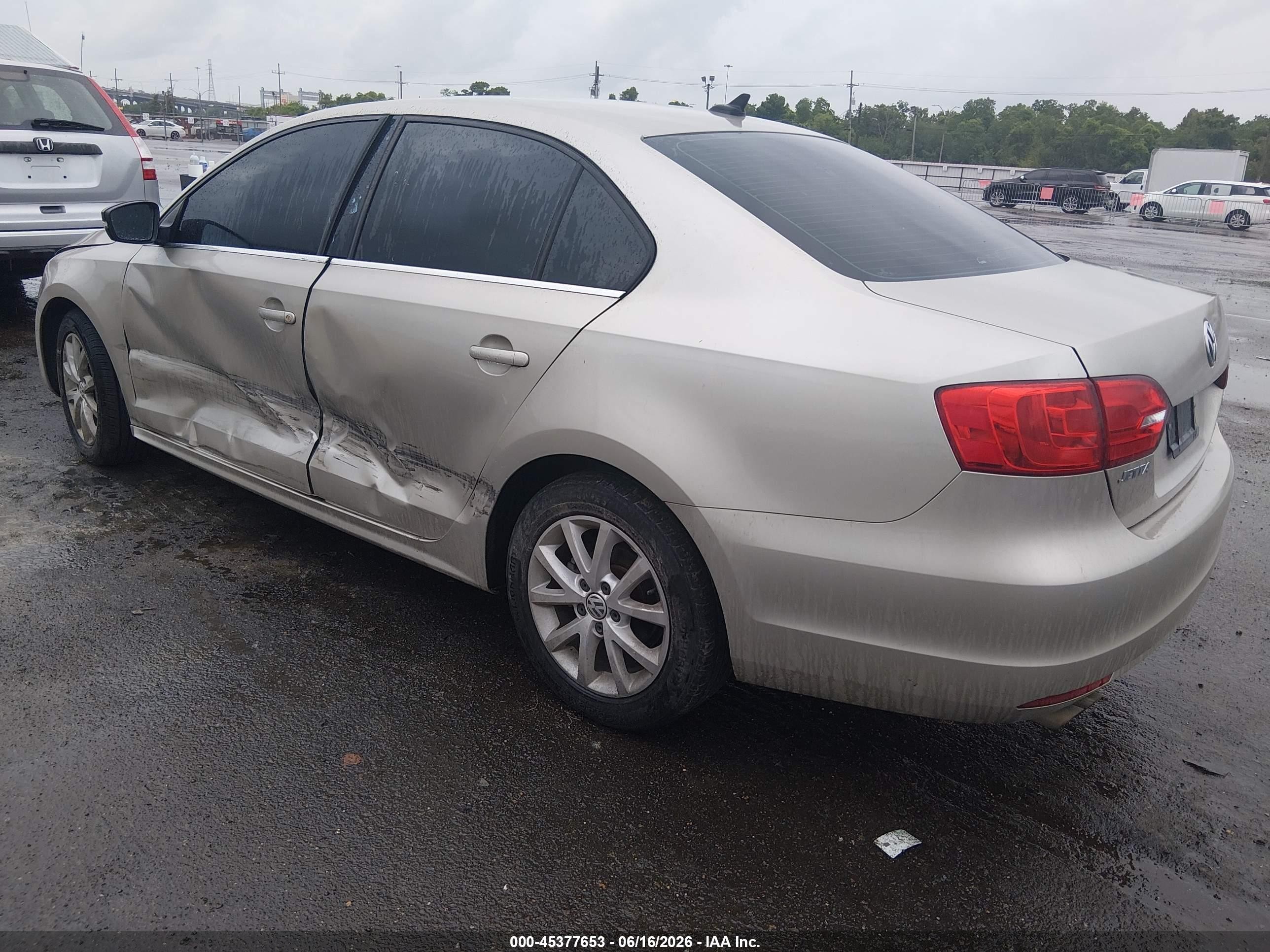 2013 Volkswagen Jetta 2.5l Se Gold vin: 3VWDP7AJ2DM233570