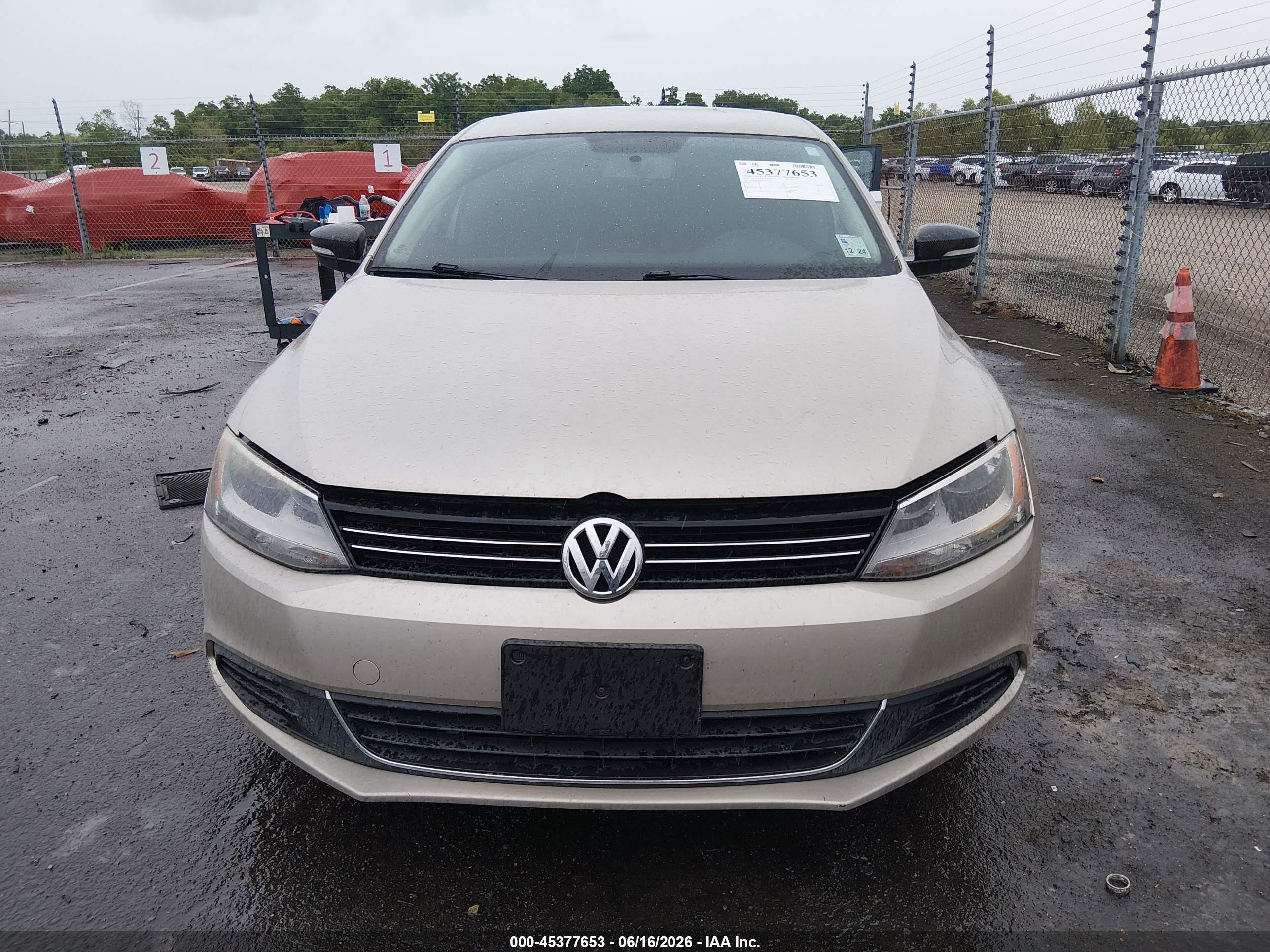 2013 Volkswagen Jetta 2.5l Se Gold vin: 3VWDP7AJ2DM233570