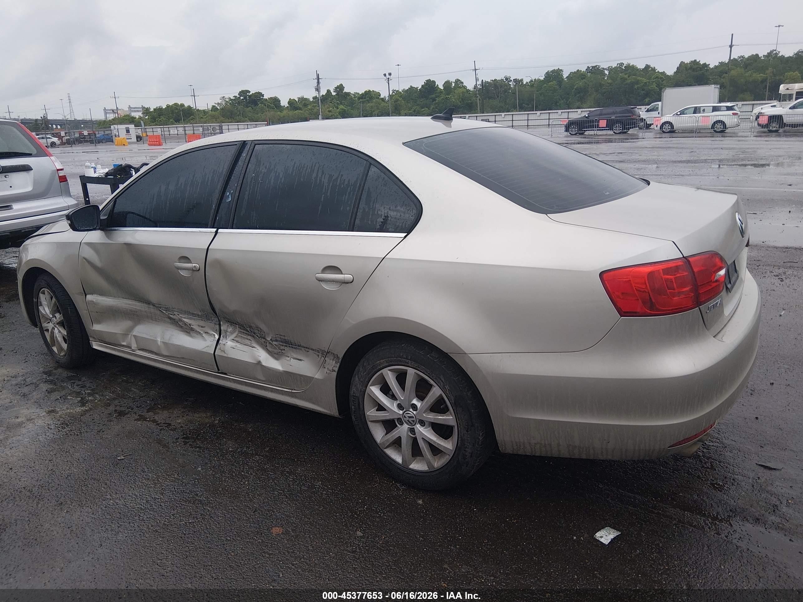 2013 Volkswagen Jetta 2.5l Se Gold vin: 3VWDP7AJ2DM233570