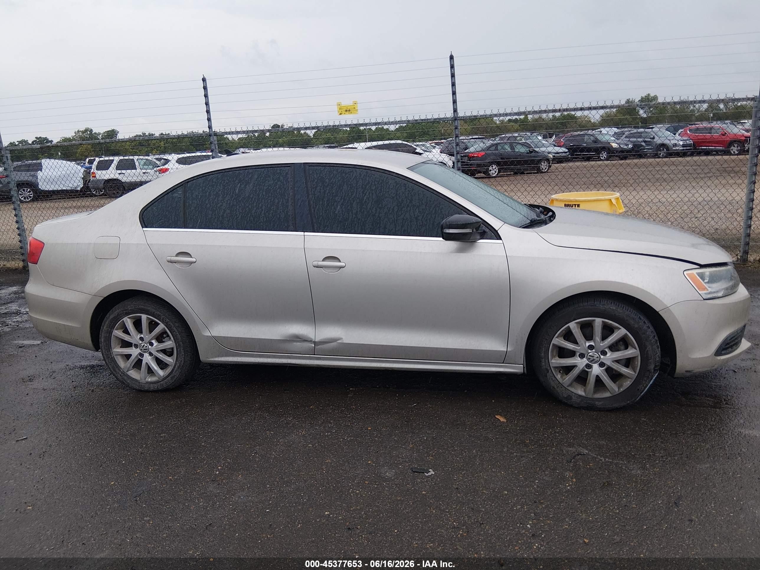 2013 Volkswagen Jetta 2.5l Se Gold vin: 3VWDP7AJ2DM233570