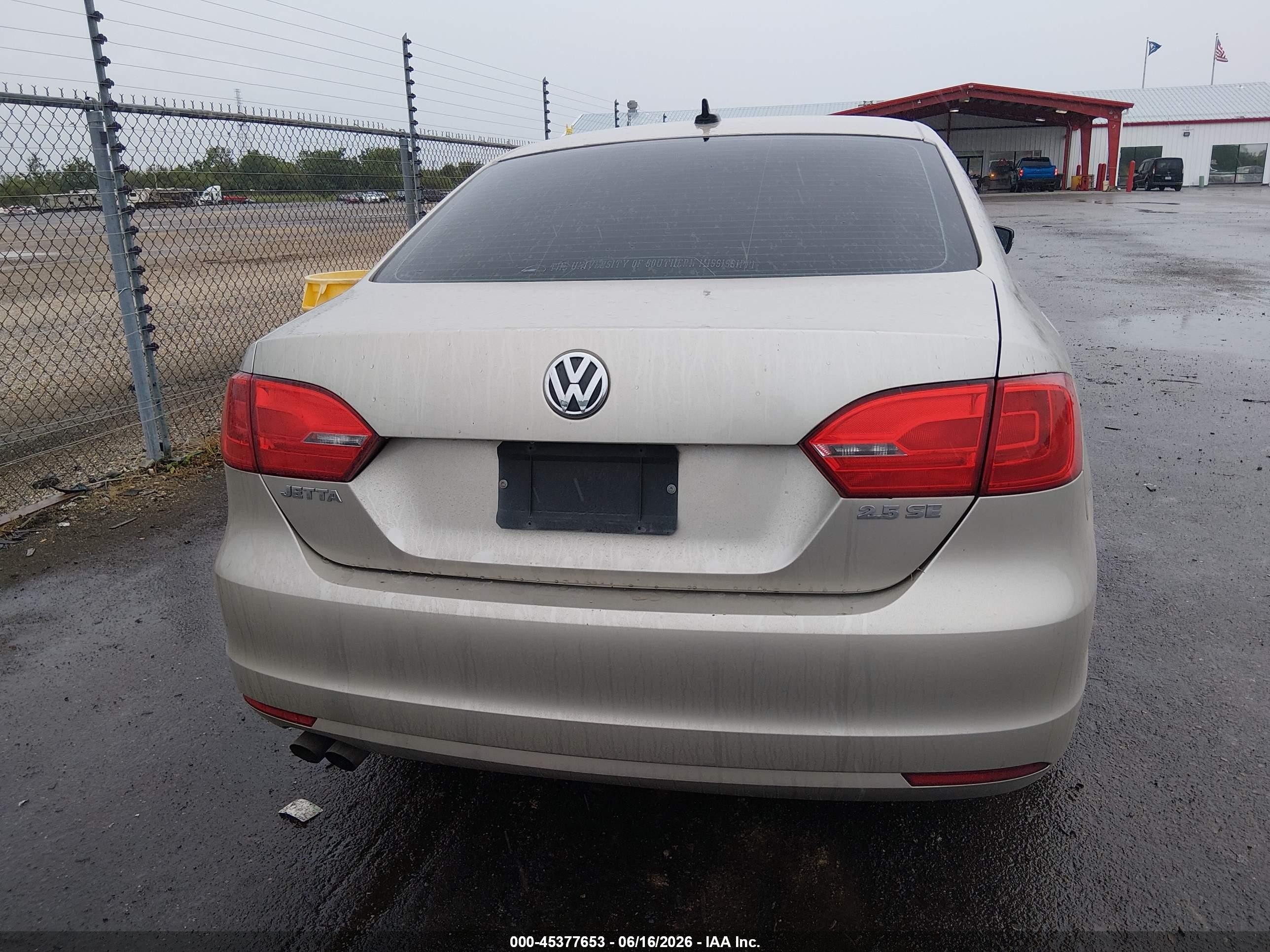 2013 Volkswagen Jetta 2.5l Se Gold vin: 3VWDP7AJ2DM233570