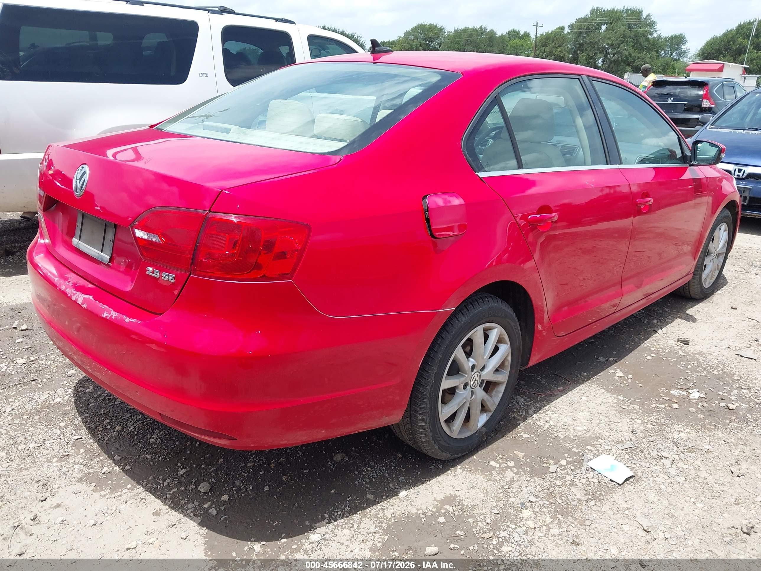 2013 Volkswagen Jetta 2.5l Se Red vin: 3VWDP7AJ2DM298399