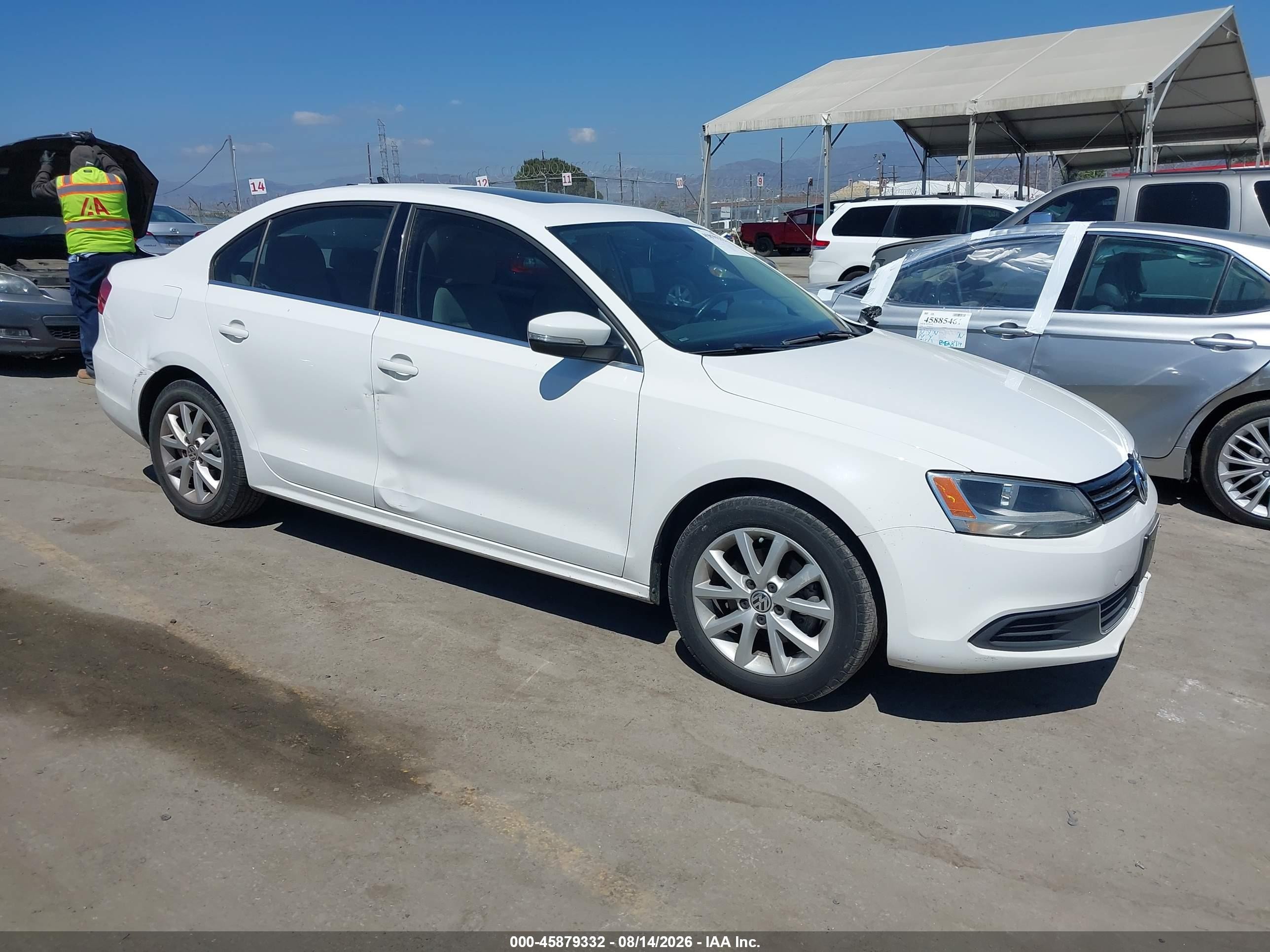 2013 Volkswagen Jetta 2.5l Se White vin: 3VWDP7AJ2DM387843