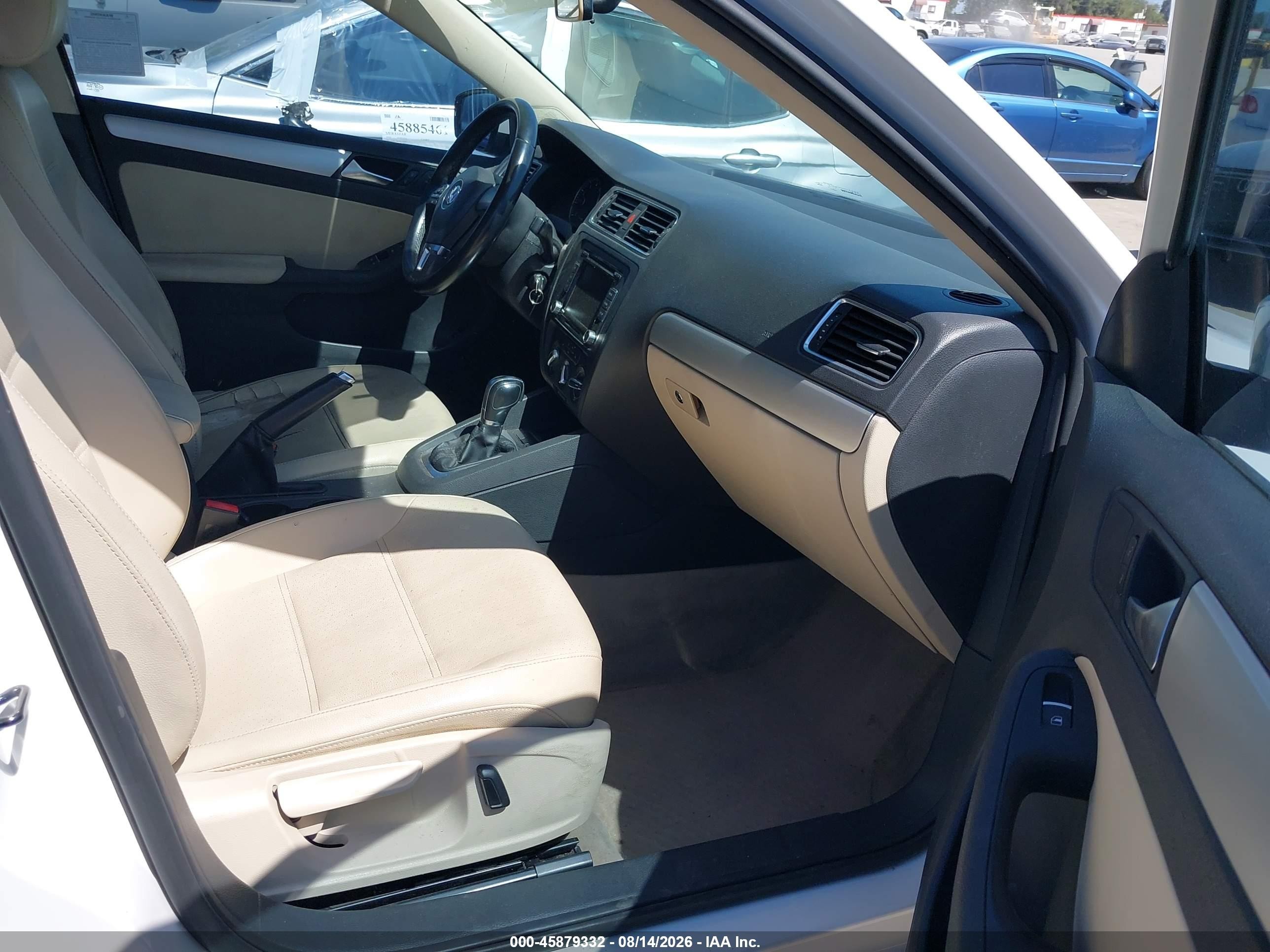 2013 Volkswagen Jetta 2.5l Se White vin: 3VWDP7AJ2DM387843