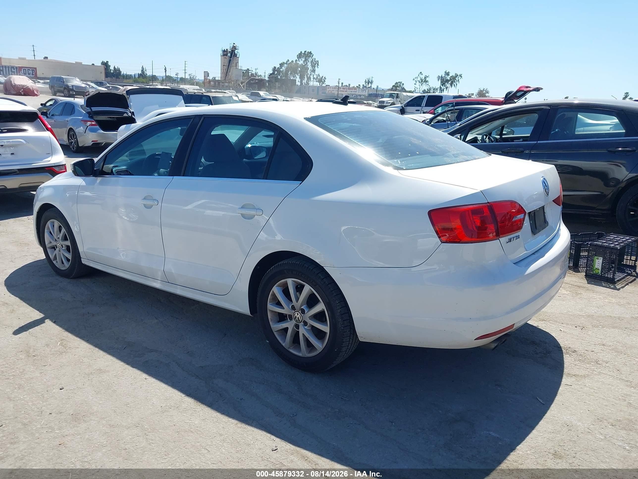 2013 Volkswagen Jetta 2.5l Se White vin: 3VWDP7AJ2DM387843