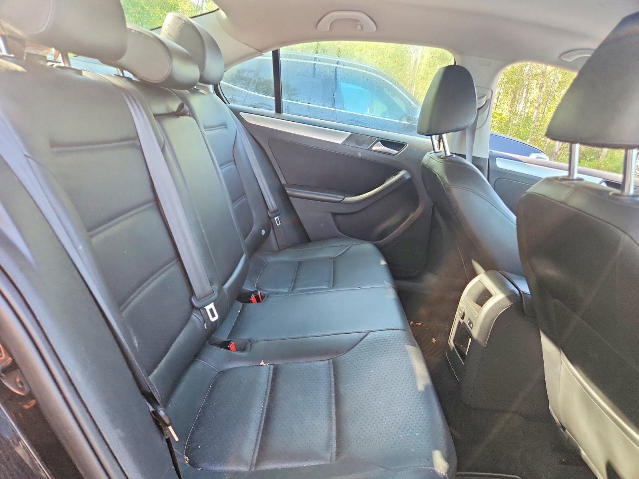 2013 Volkswagen Jetta Se Black vin: 3VWDP7AJ2DM391309