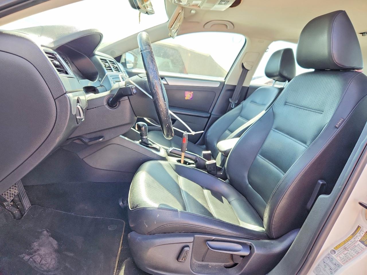 2013 Volkswagen Jetta Se White vin: 3VWDP7AJ2DM398860