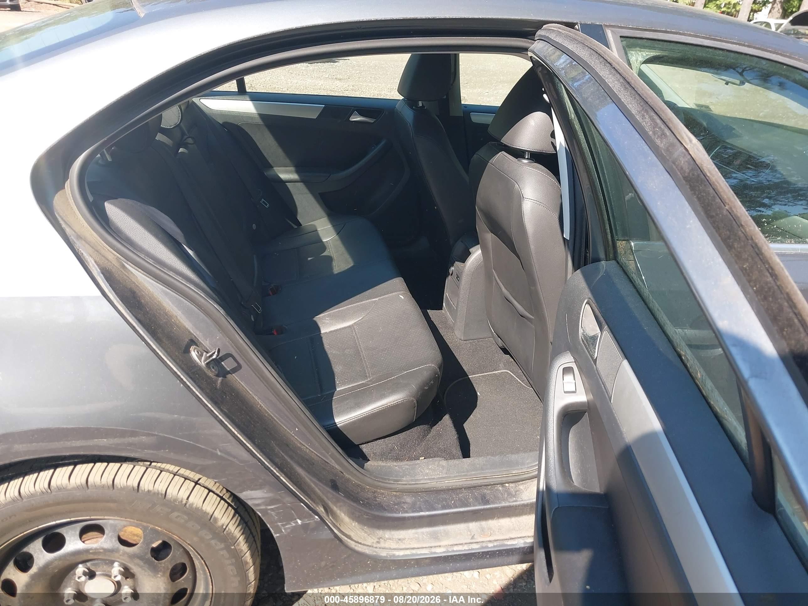 2013 Volkswagen Jetta 2.5l Se Серый vin: 3VWDP7AJ2DM435244