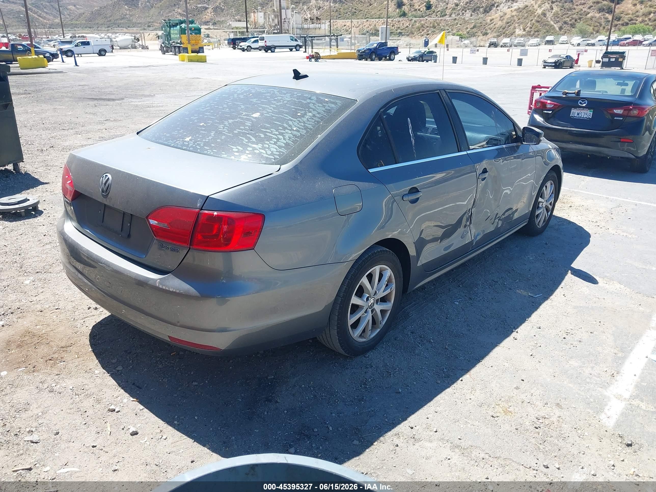 2013 Volkswagen Jetta 2.5l Se Gray vin: 3VWDP7AJ2DM451430