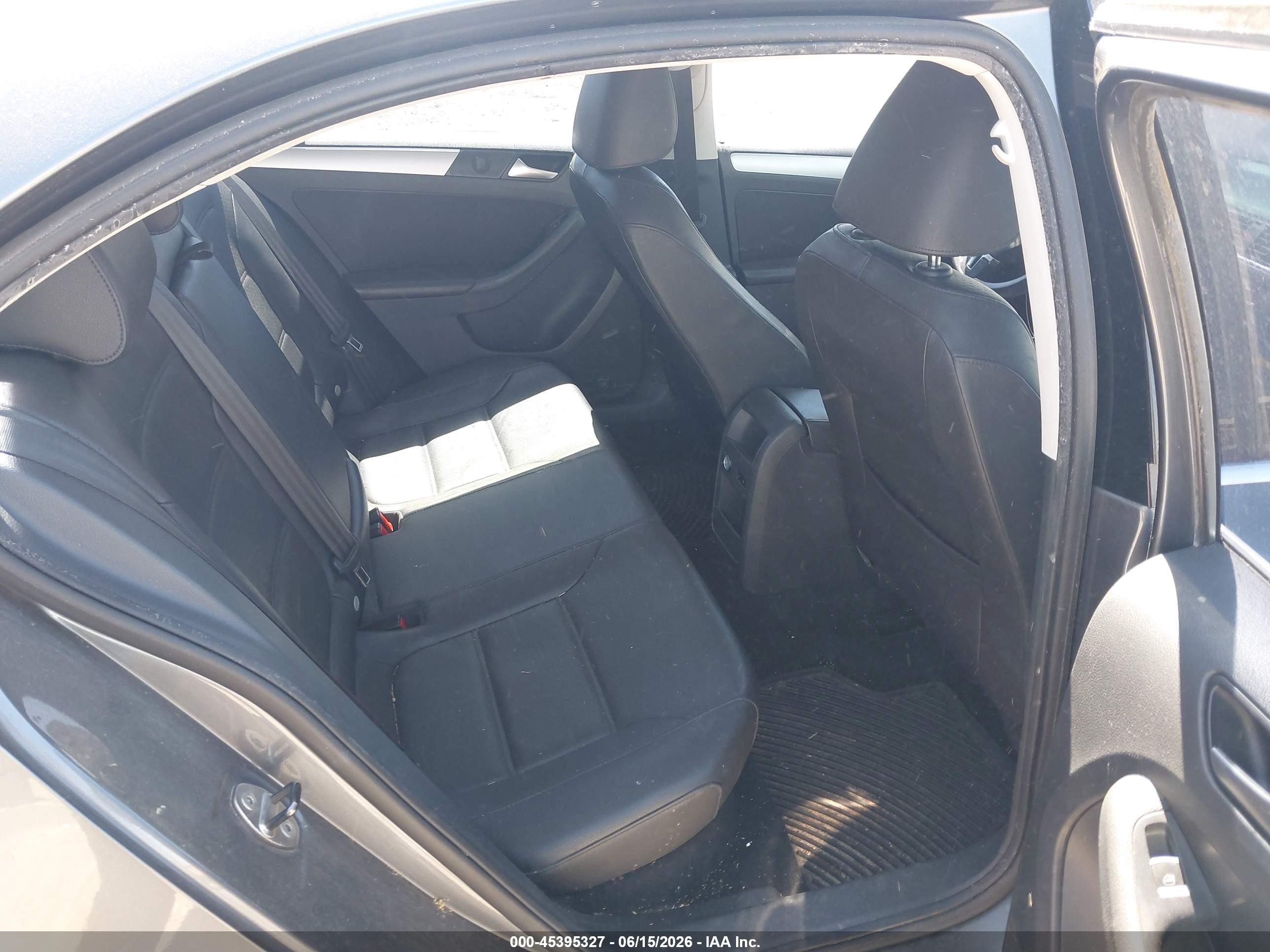 2013 Volkswagen Jetta 2.5l Se Gray vin: 3VWDP7AJ2DM451430