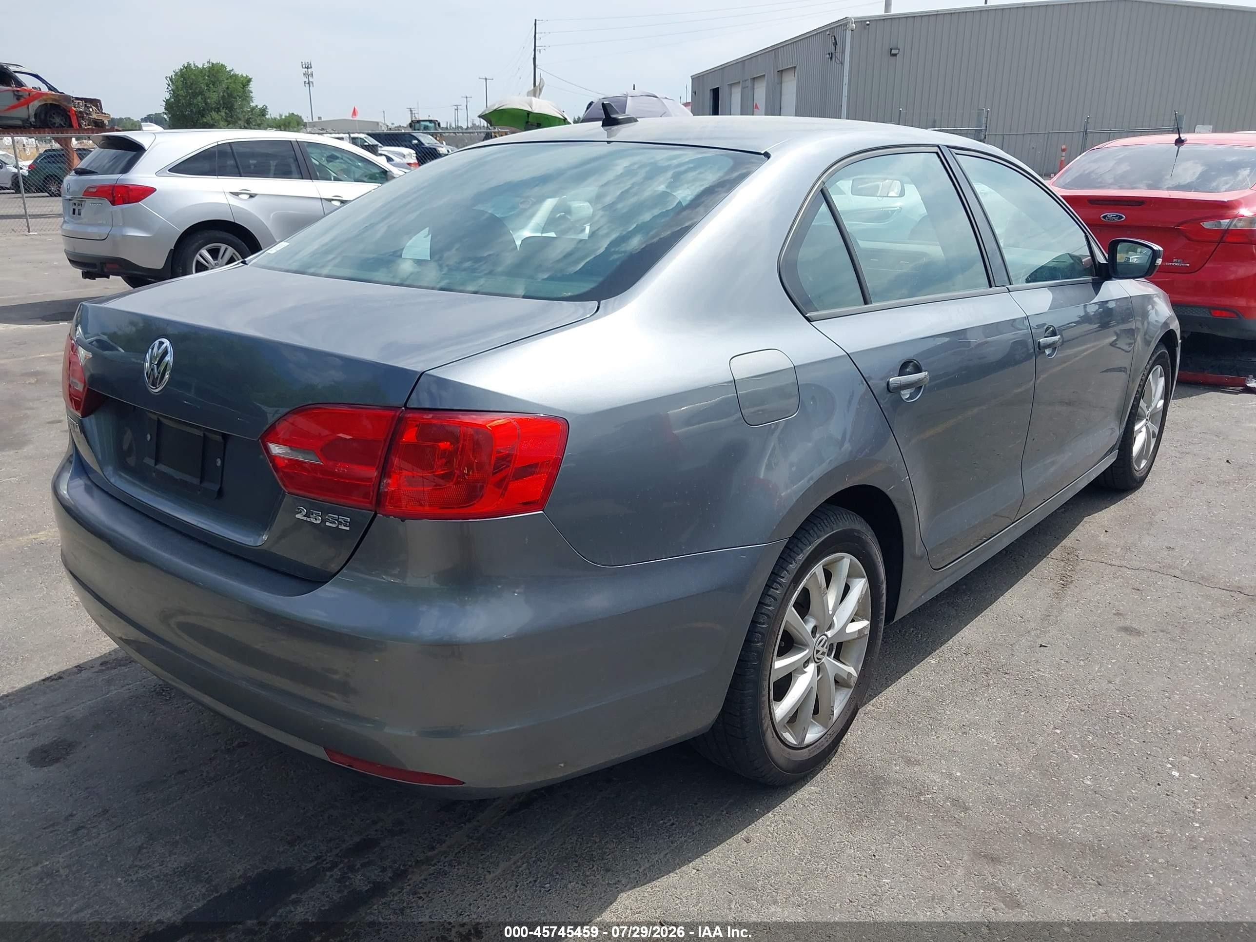 2012 Volkswagen Jetta 2.5l Se Серебряный vin: 3VWDP7AJ3CM126915