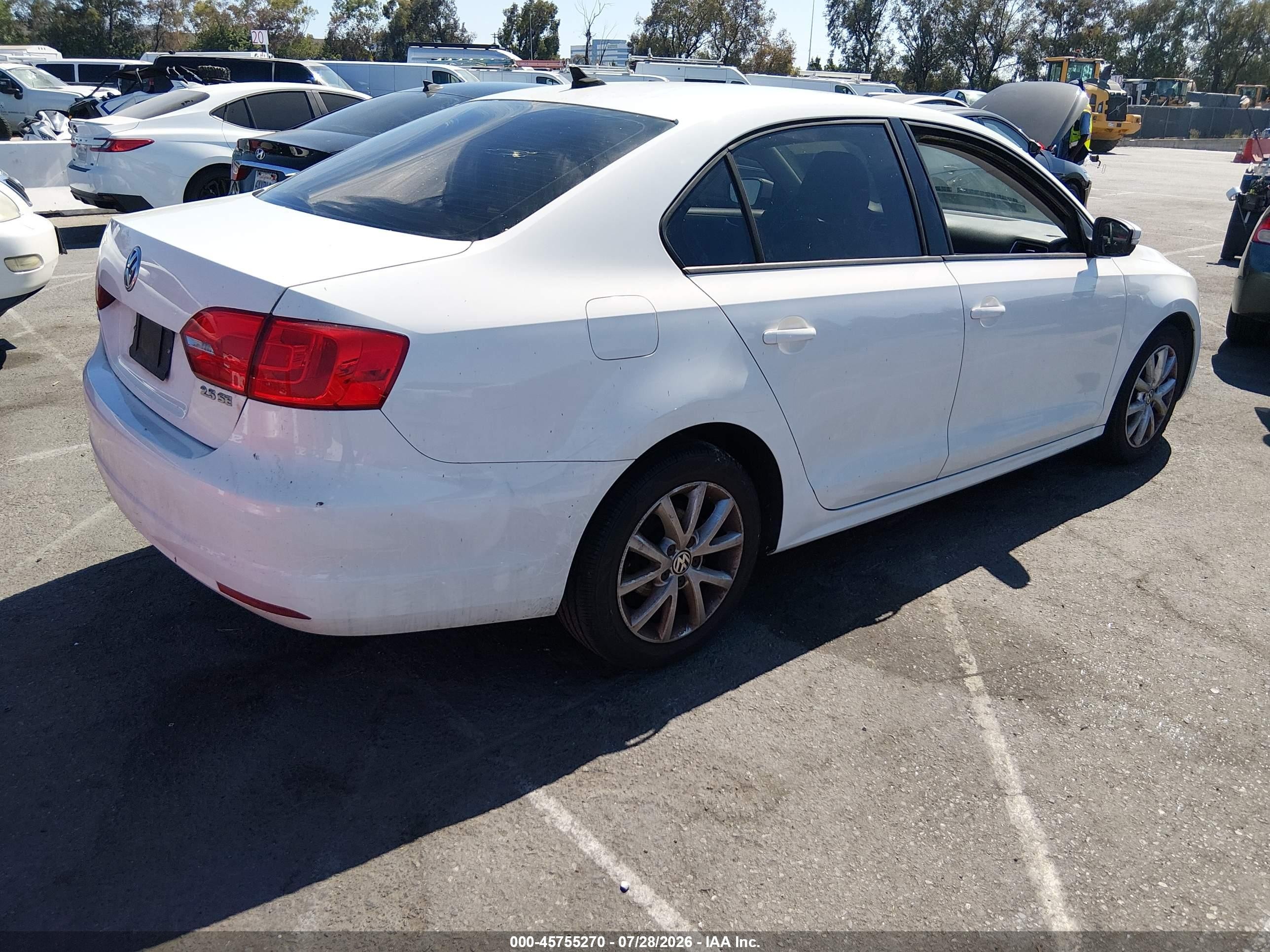 2012 Volkswagen Jetta 2.5l Se Белый vin: 3VWDP7AJ3CM131841