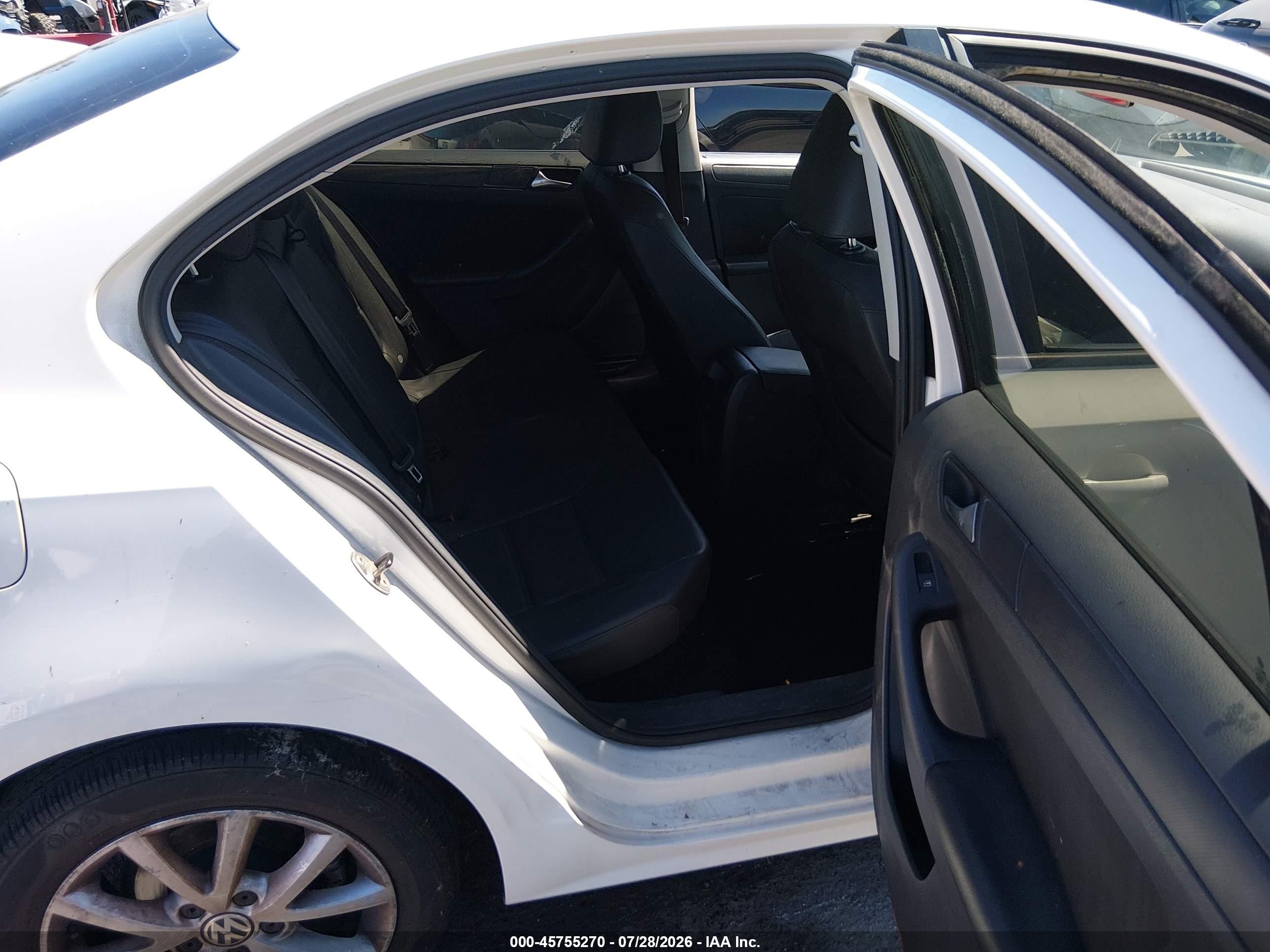 2012 Volkswagen Jetta 2.5l Se Белый vin: 3VWDP7AJ3CM131841