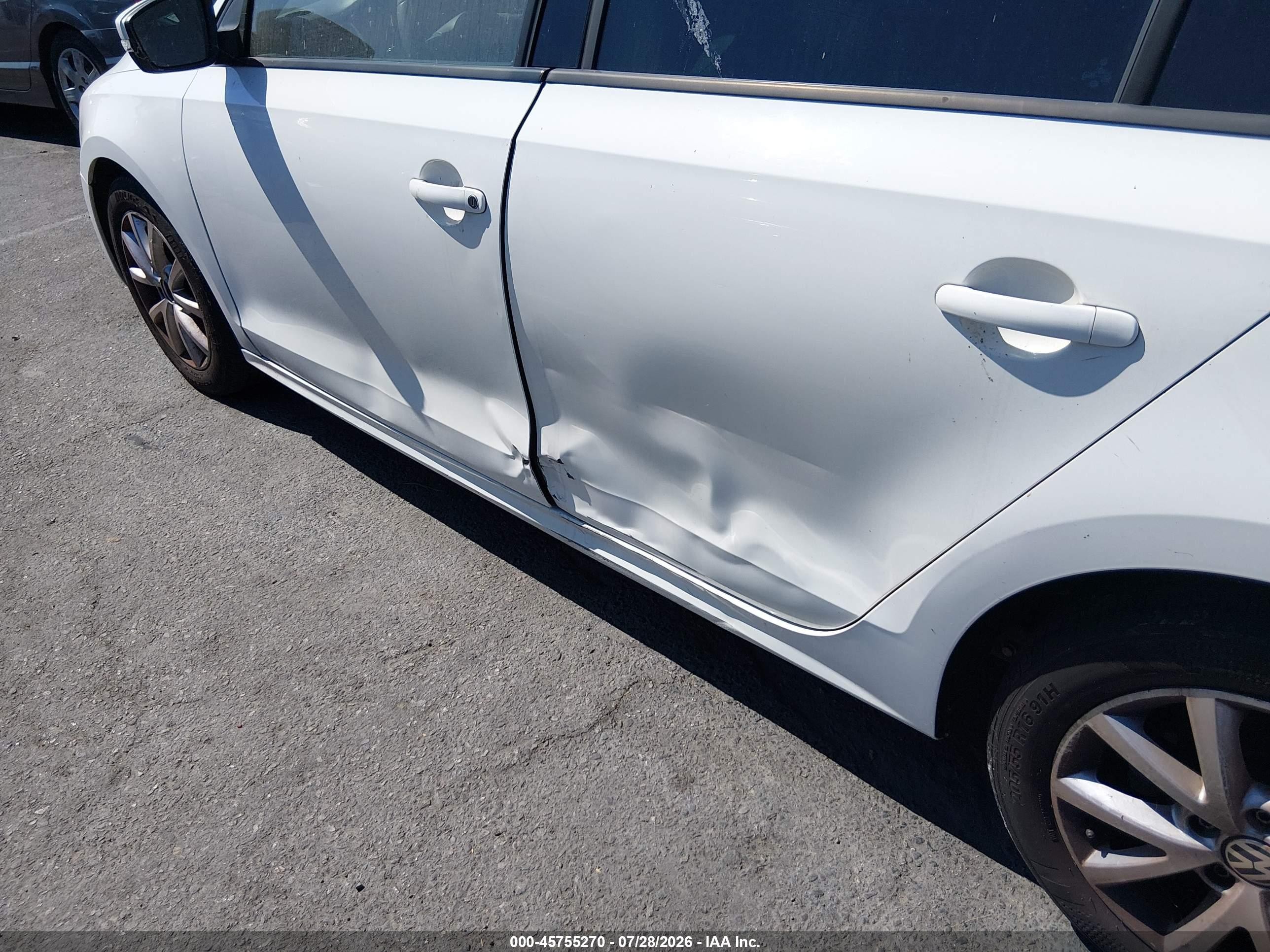 2012 Volkswagen Jetta 2.5l Se Белый vin: 3VWDP7AJ3CM131841