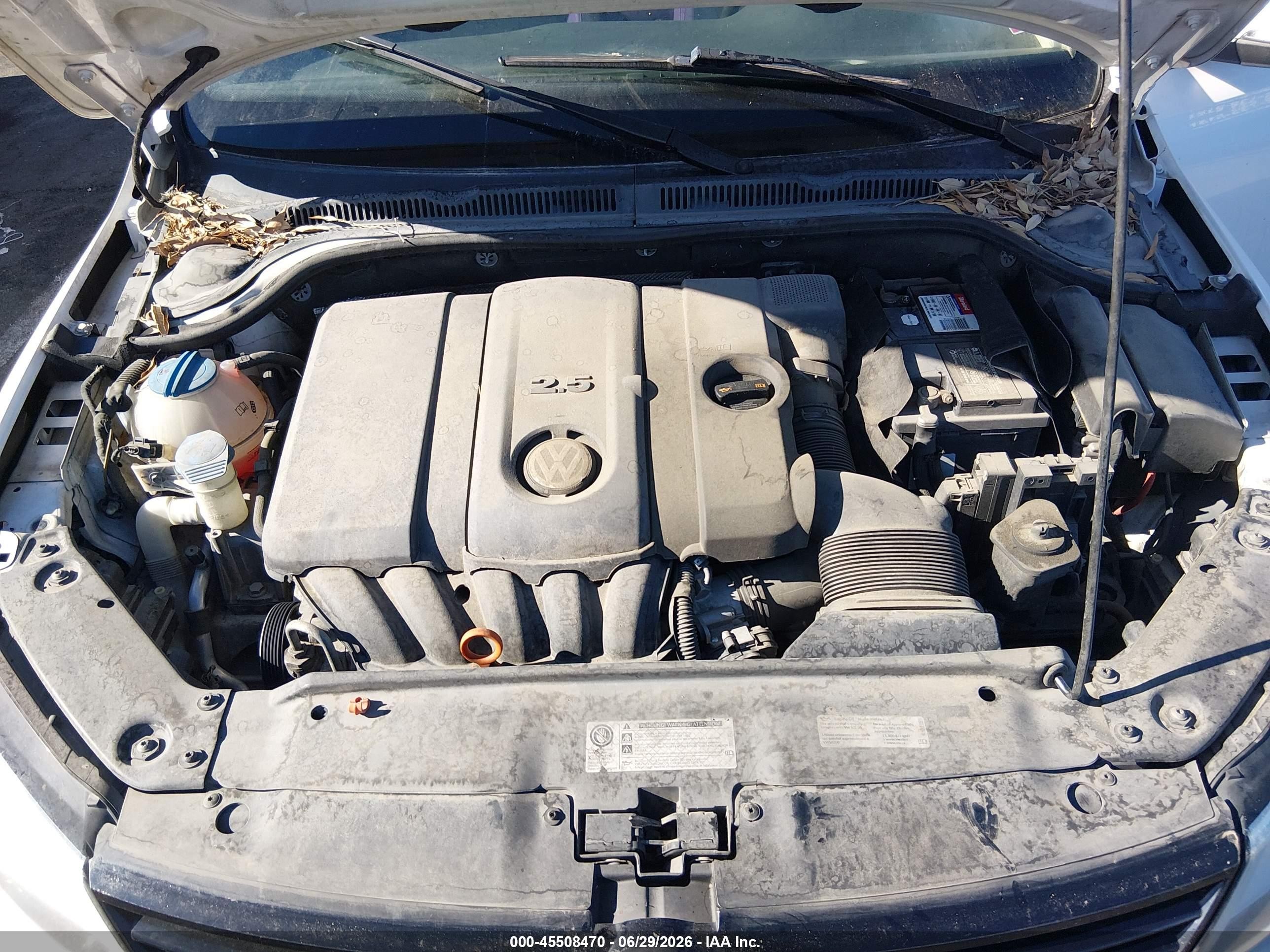 2012 Volkswagen Jetta 2.5l Se White vin: 3VWDP7AJ3CM370354