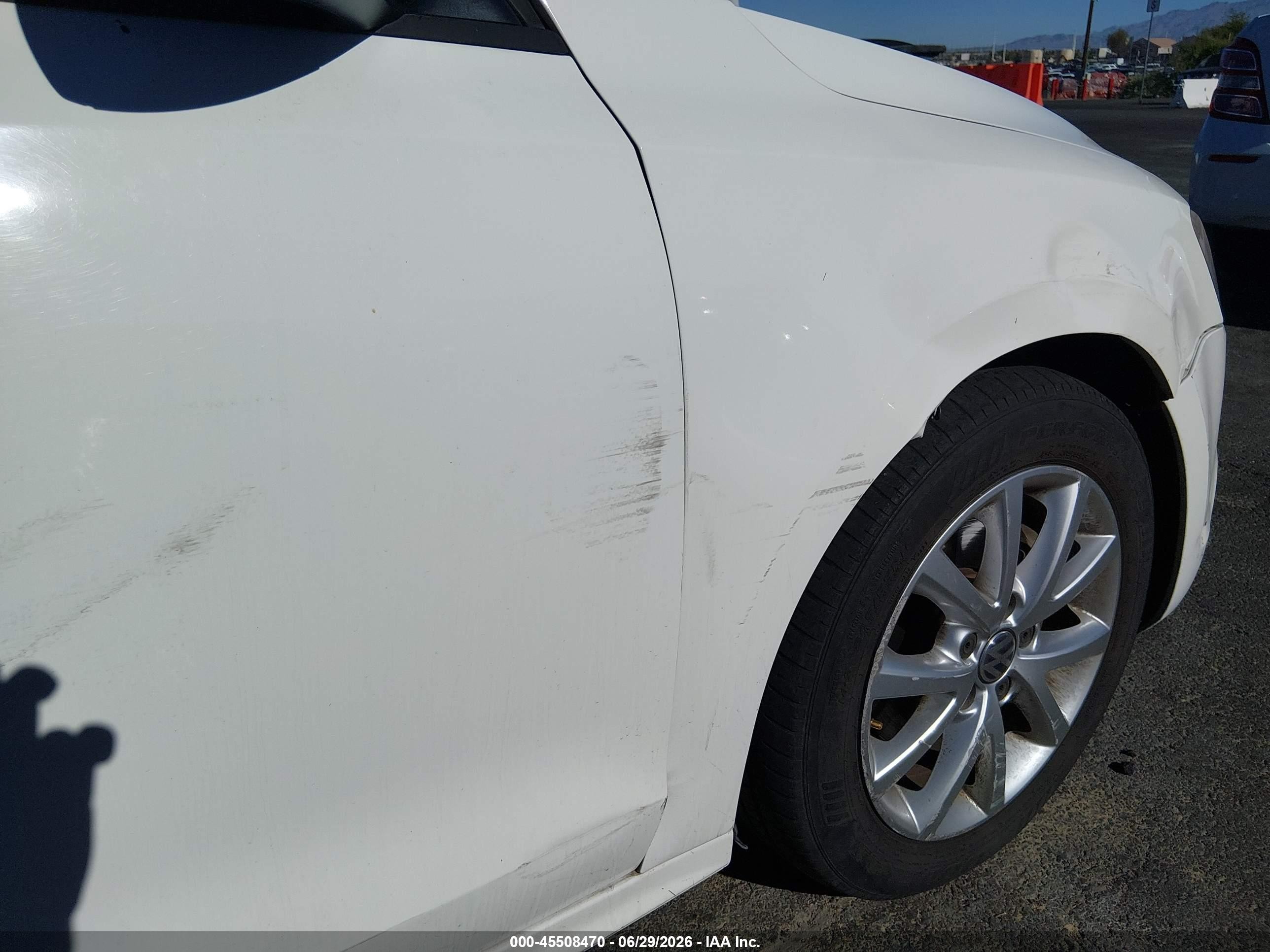 2012 Volkswagen Jetta 2.5l Se White vin: 3VWDP7AJ3CM370354