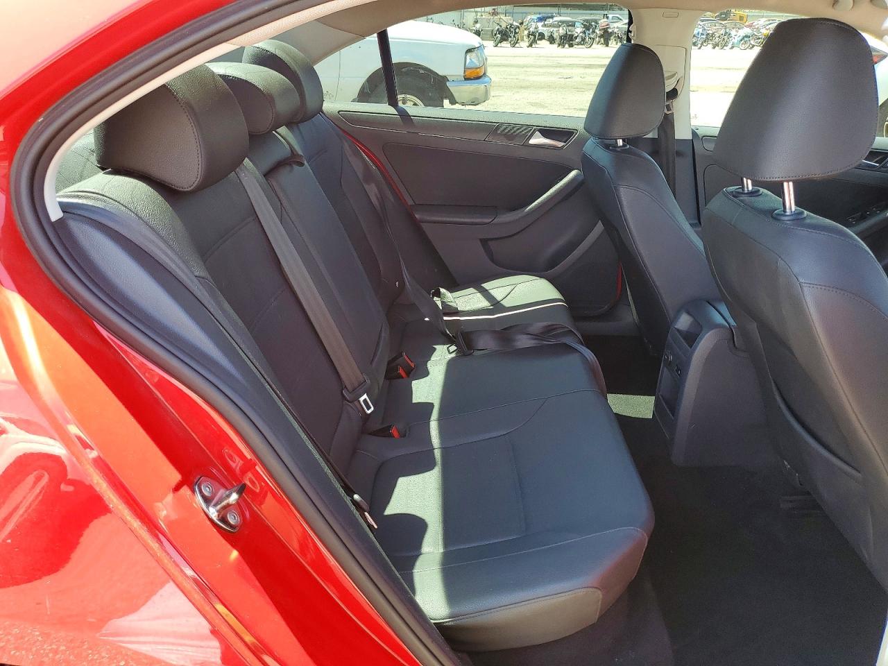 2012 Volkswagen Jetta Se Красный vin: 3VWDP7AJ3CM413803