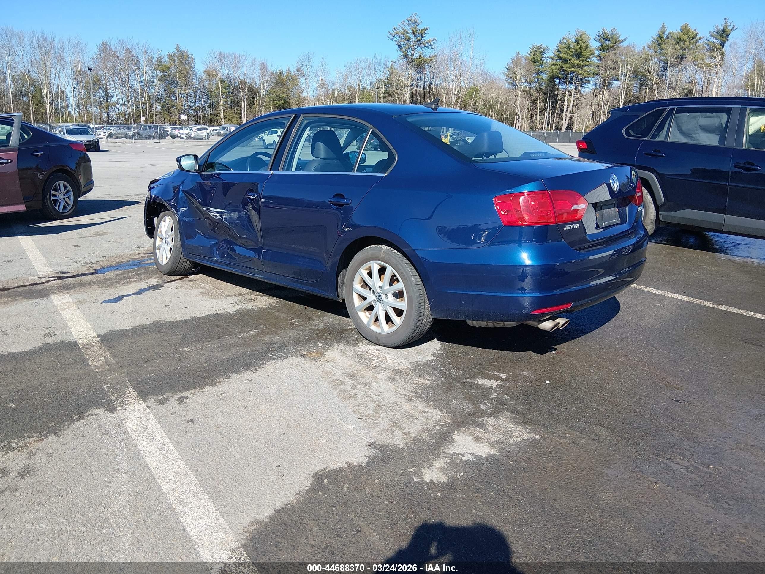 2013 Volkswagen Jetta Se Blue vin: 3VWDP7AJ3DM200447