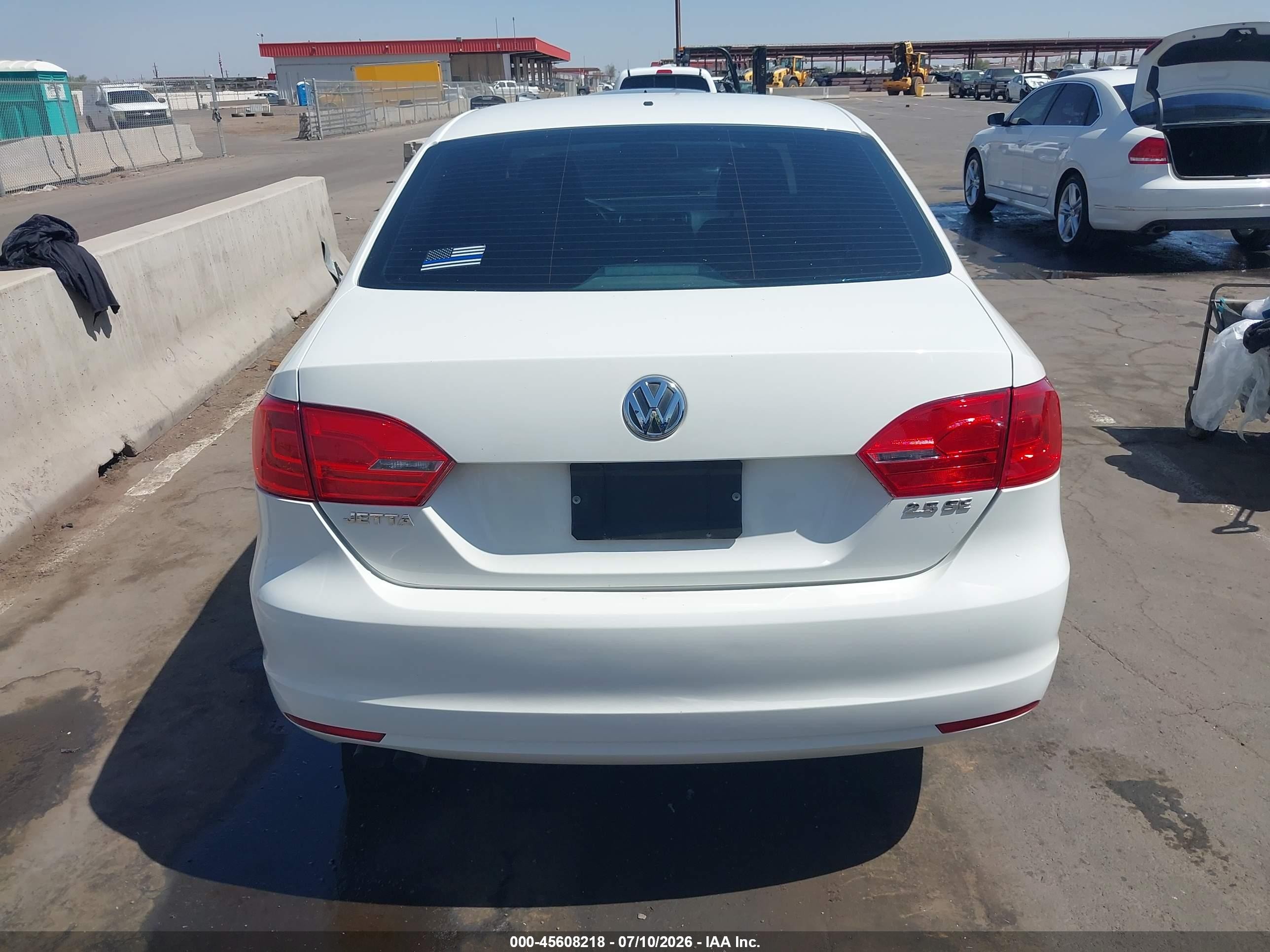 2013 Volkswagen Jetta 2.5l Se White vin: 3VWDP7AJ3DM206250
