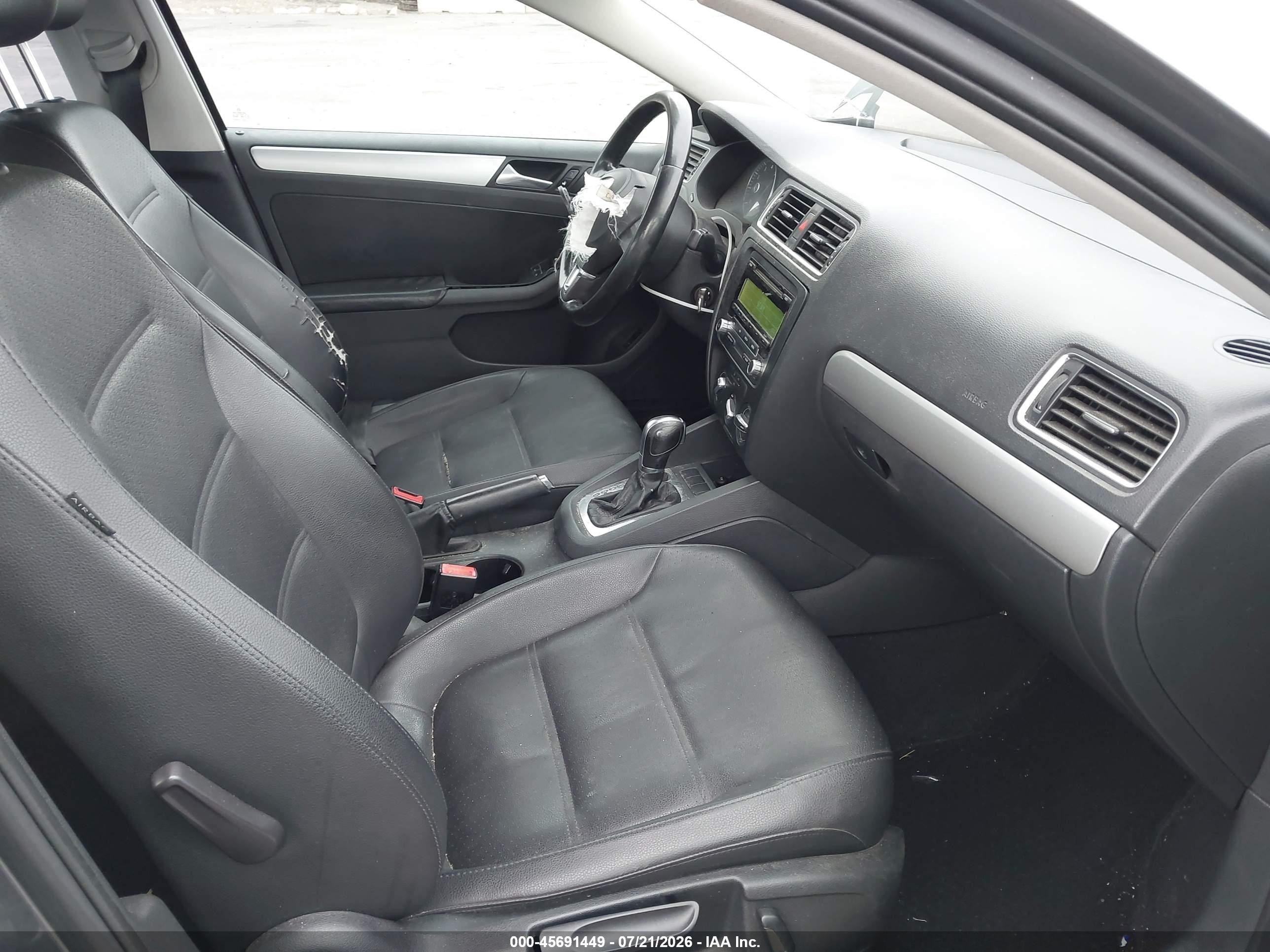 2013 Volkswagen Jetta 2.5l Se Gray vin: 3VWDP7AJ3DM218611