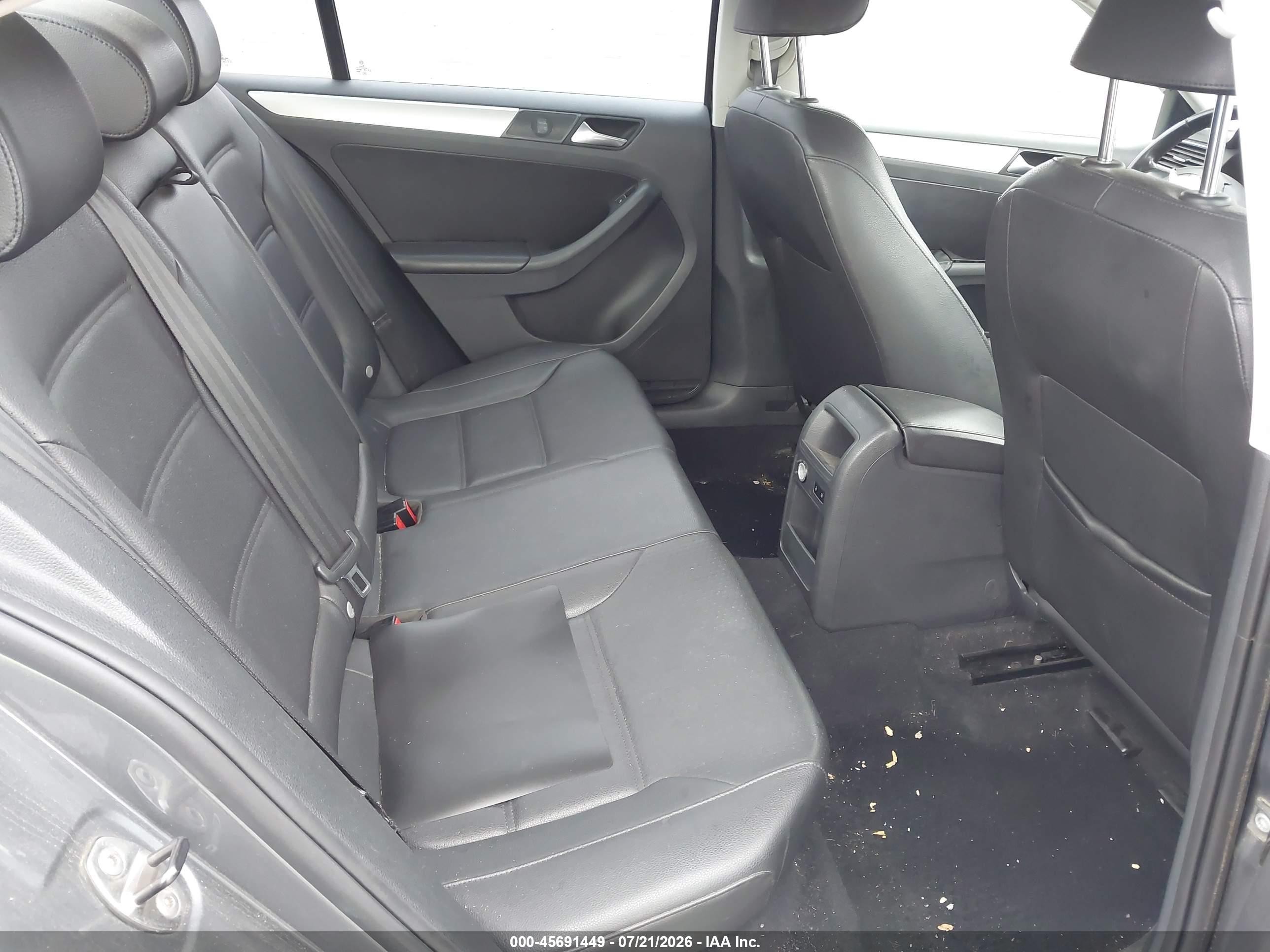 2013 Volkswagen Jetta 2.5l Se Gray vin: 3VWDP7AJ3DM218611