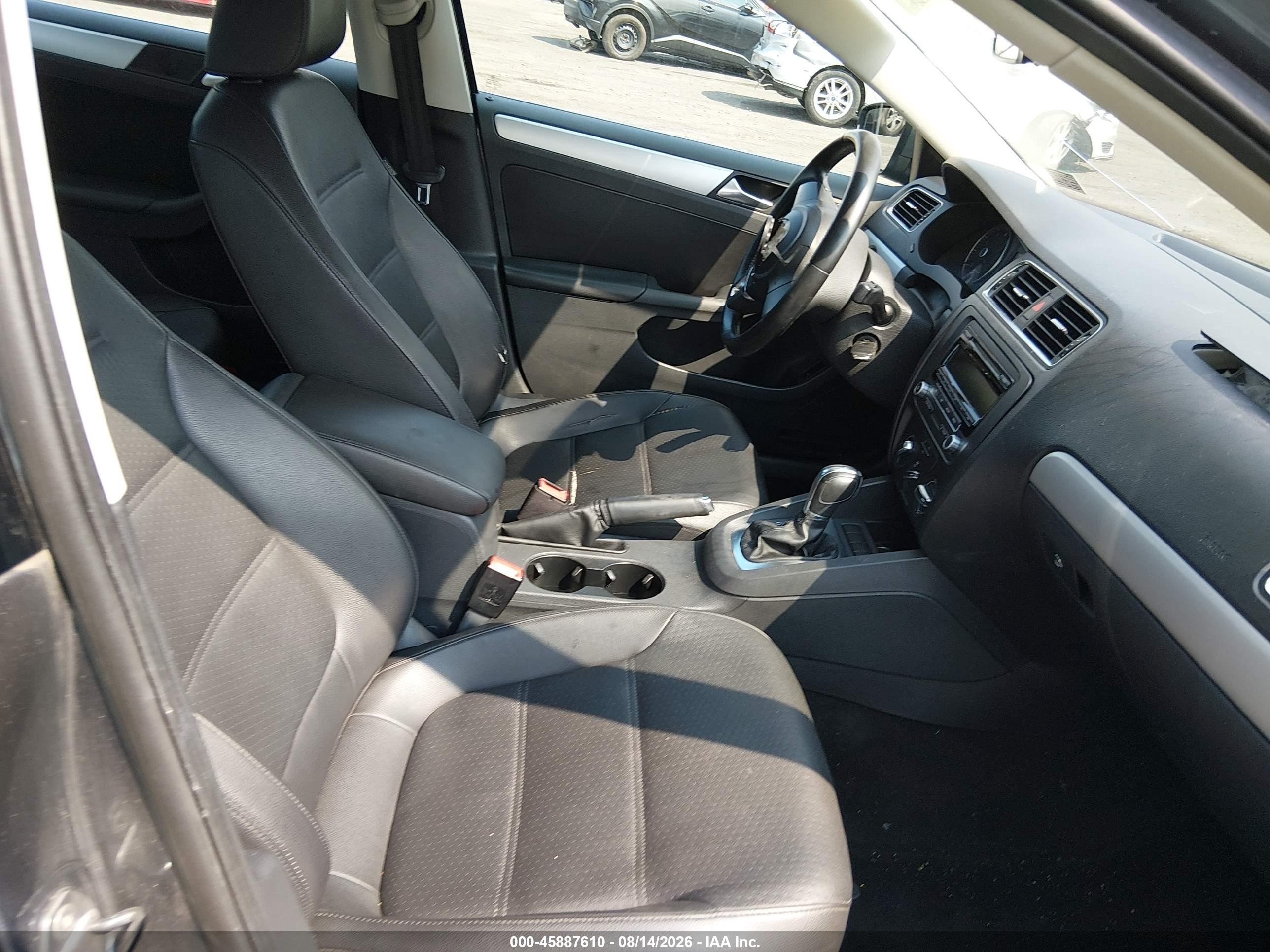 2013 Volkswagen Jetta 2.5l Se Gray vin: 3VWDP7AJ3DM220097