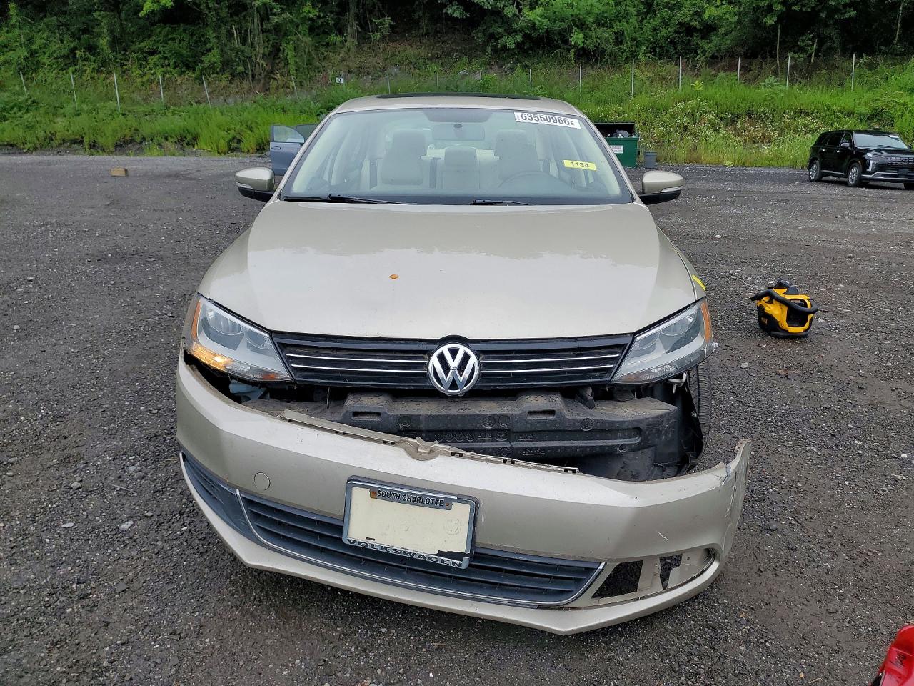 2013 Volkswagen Jetta Se Beige vin: 3VWDP7AJ3DM302542