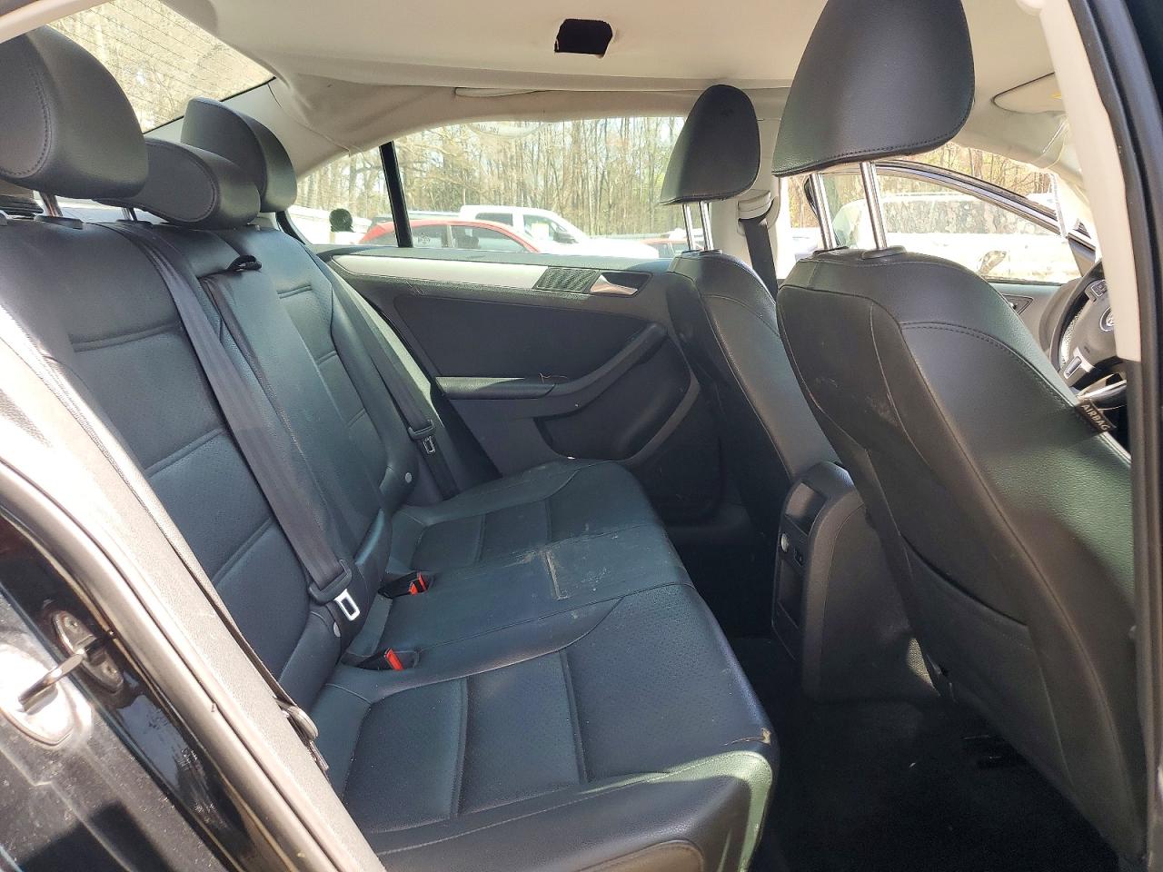 2013 Volkswagen Jetta Se Black vin: 3VWDP7AJ3DM310611
