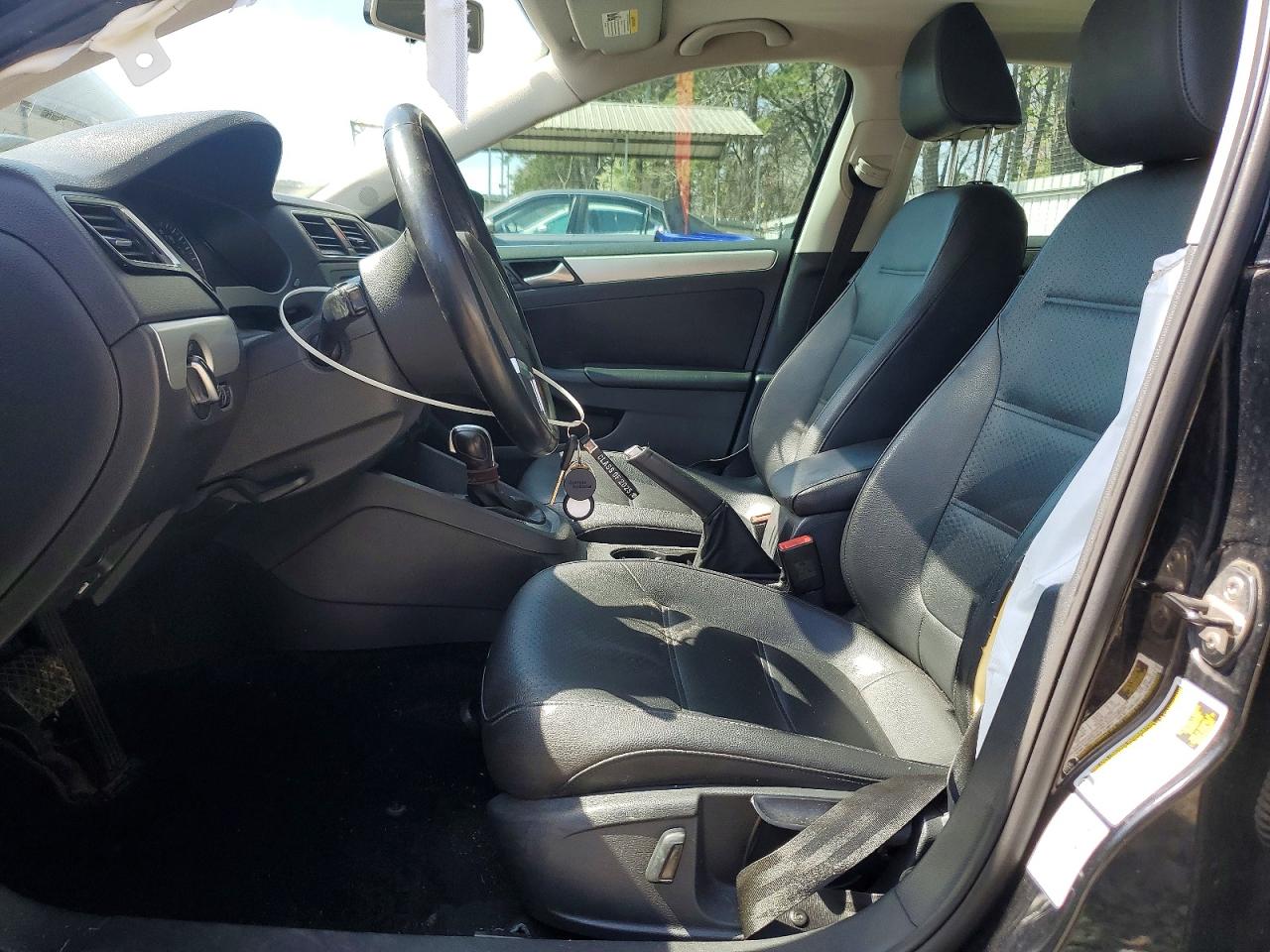 2013 Volkswagen Jetta Se Black vin: 3VWDP7AJ3DM310611
