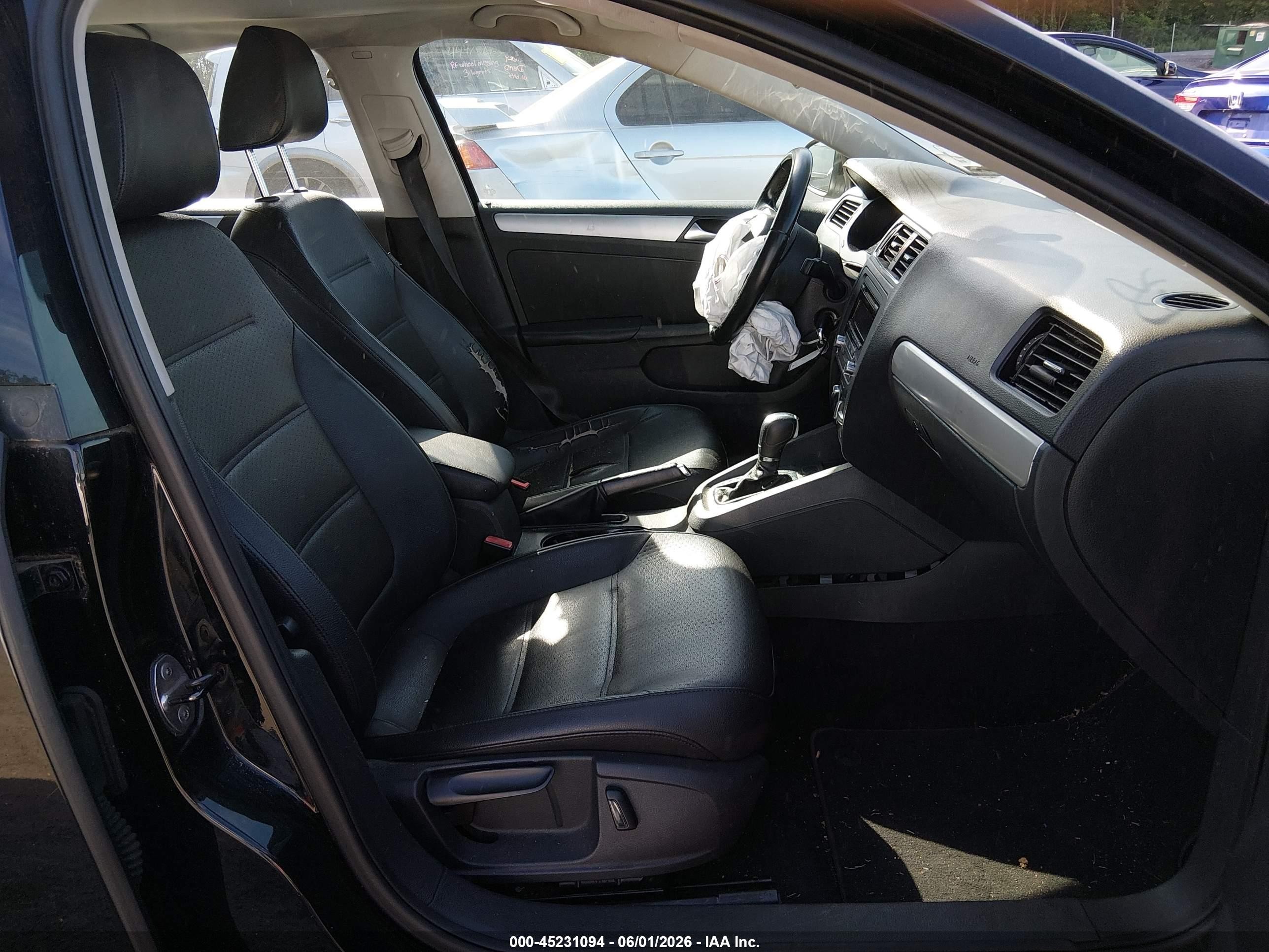 2013 Volkswagen Jetta 2.5l Se Black vin: 3VWDP7AJ3DM387219