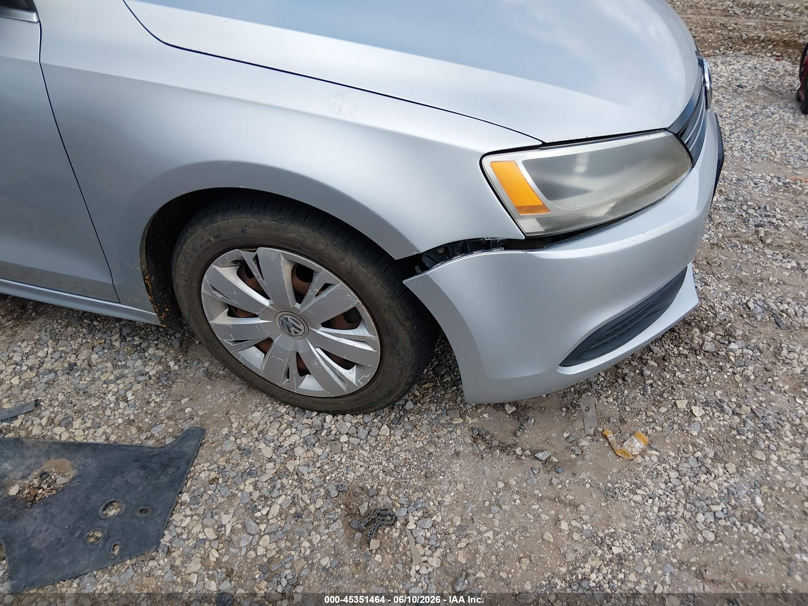 2013 Volkswagen Jetta 2.5l Se Серебряный vin: 3VWDP7AJ3DM403158