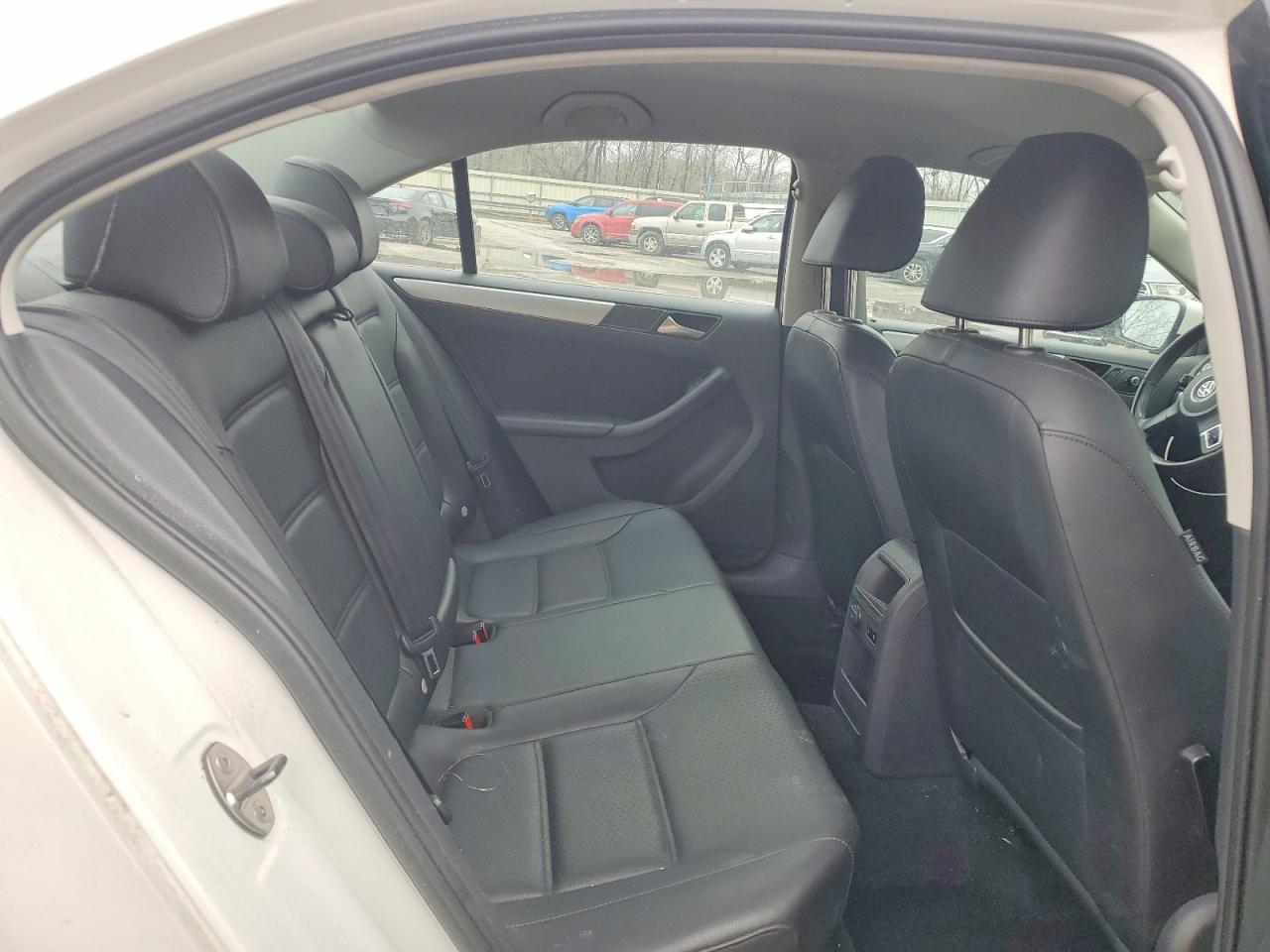 2013 Volkswagen Jetta White vin: 3VWDP7AJ3DM434555