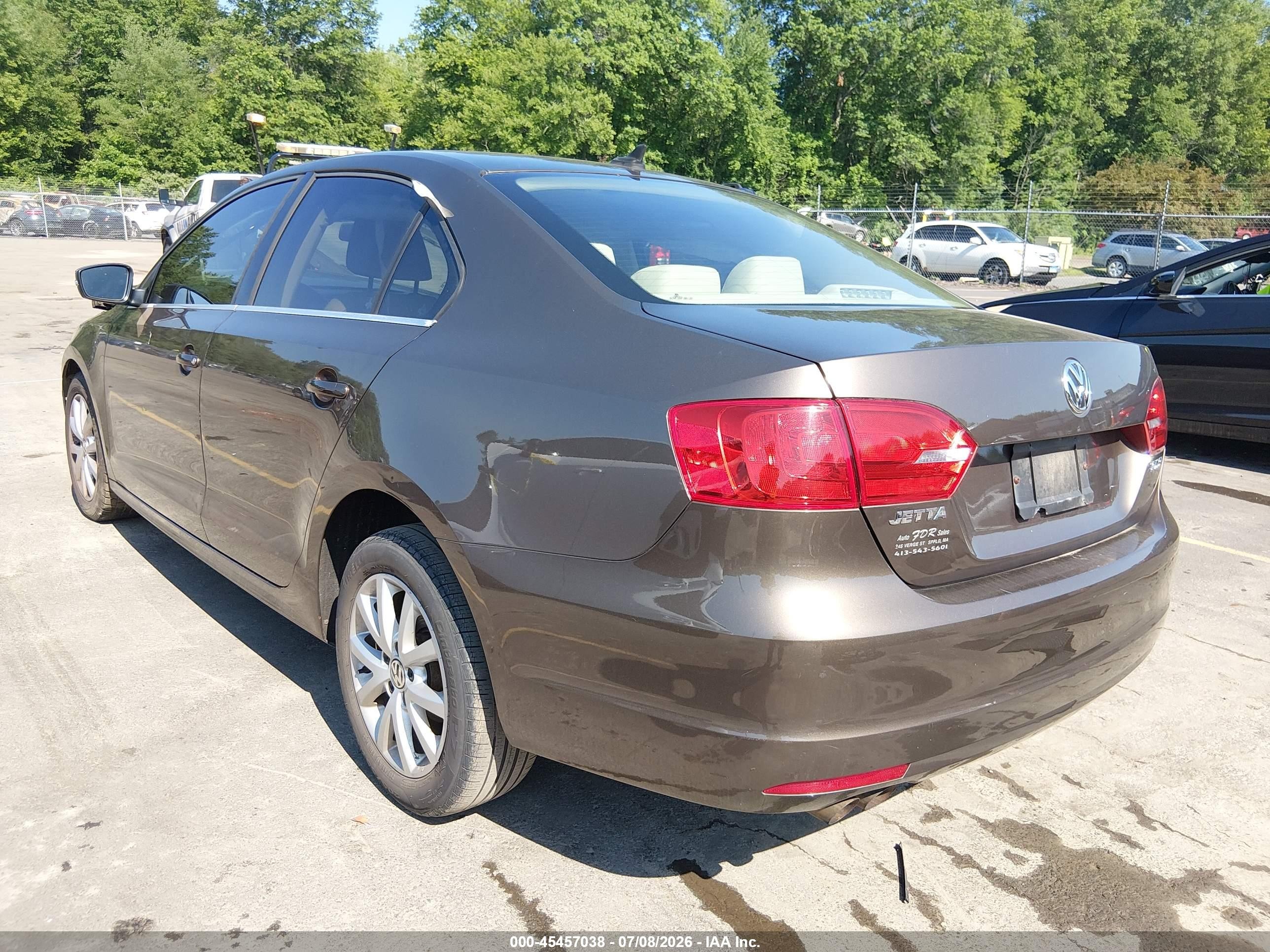2013 Volkswagen Jetta 2.5l Se Brown vin: 3VWDP7AJ3DM450321