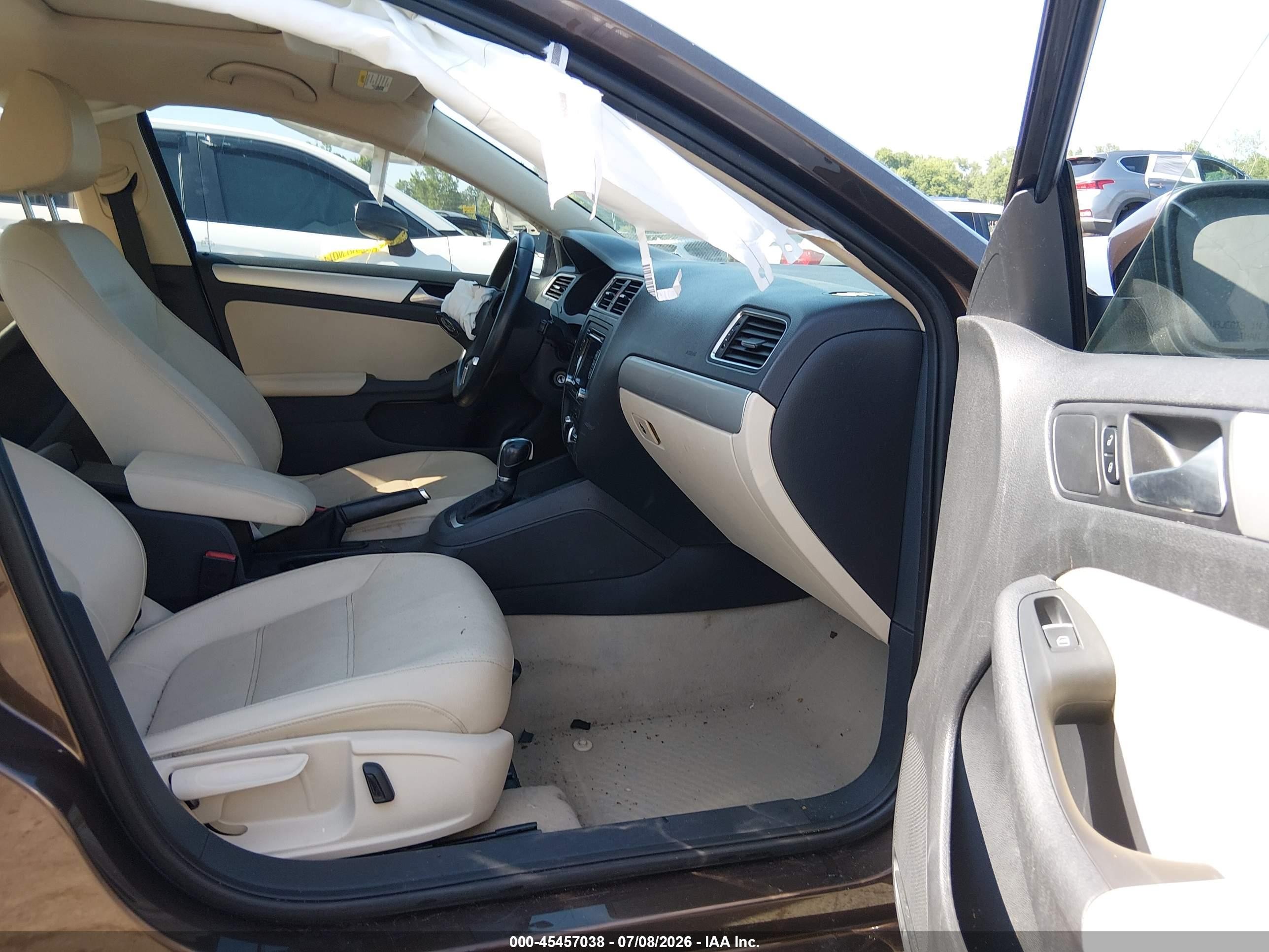 2013 Volkswagen Jetta 2.5l Se Brown vin: 3VWDP7AJ3DM450321