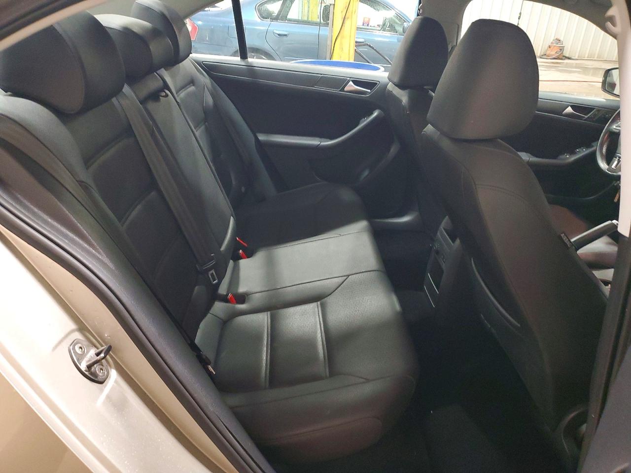 2012 Volkswagen Jetta Se Beige vin: 3VWDP7AJ4CM119763