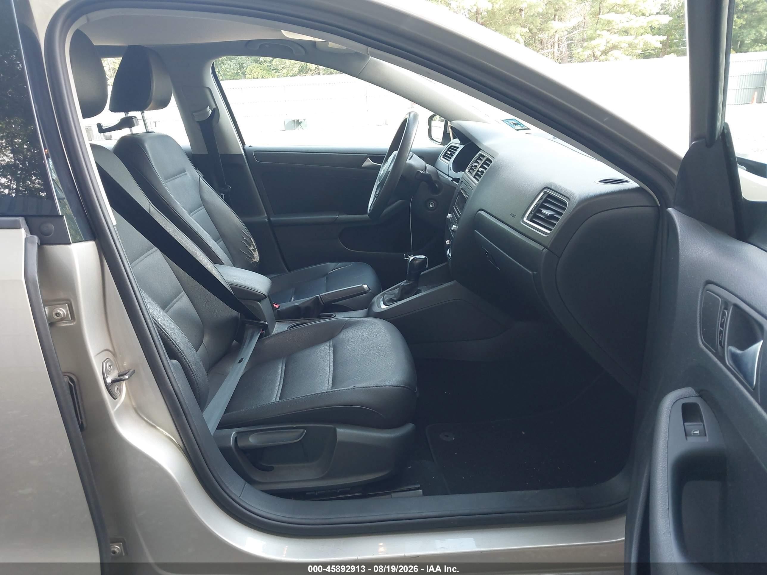 2012 Volkswagen Jetta 2.5l Se Tan vin: 3VWDP7AJ4CM119858