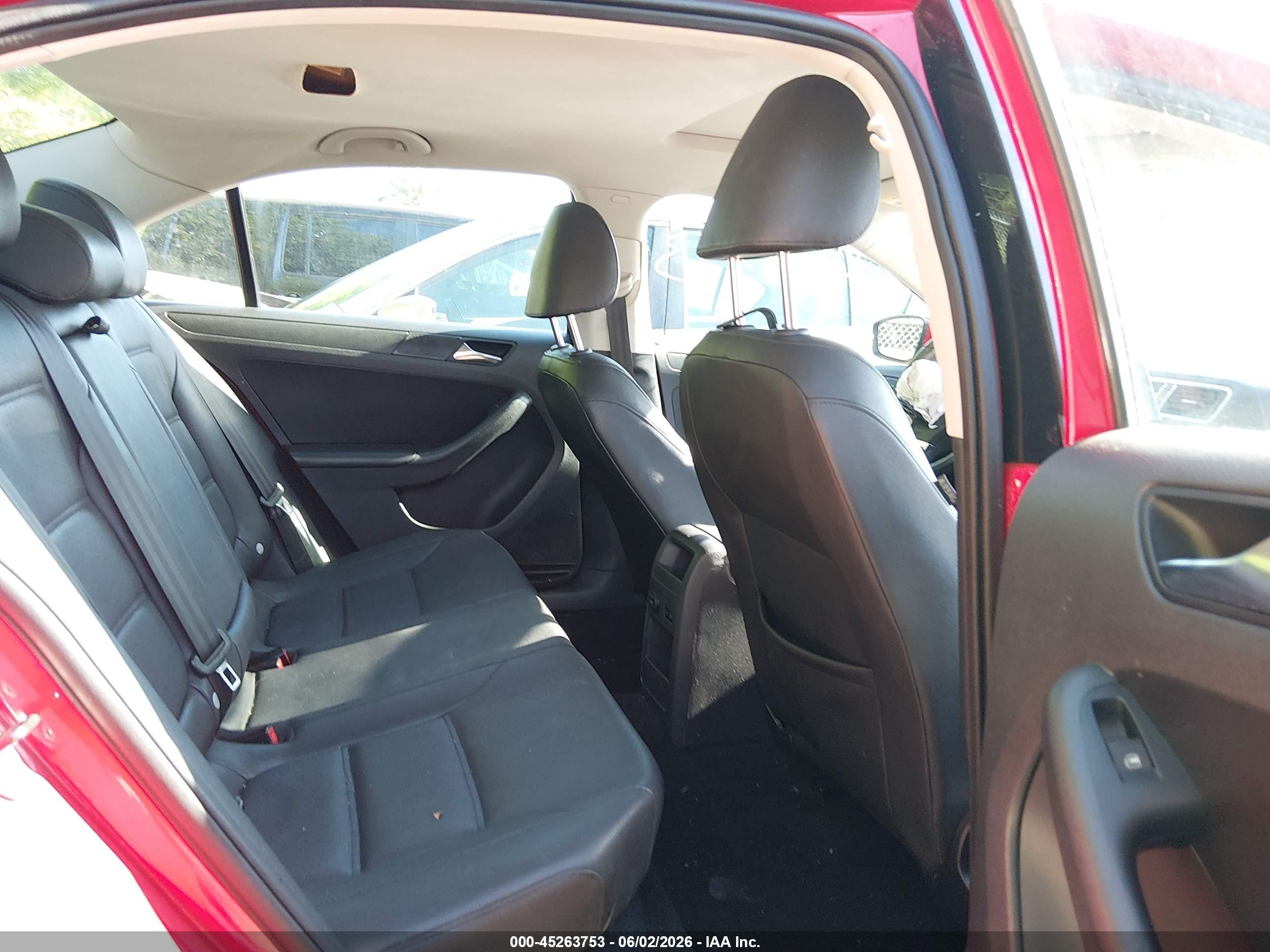 2012 Volkswagen Jetta 2.5l Se Red vin: 3VWDP7AJ4CM300989